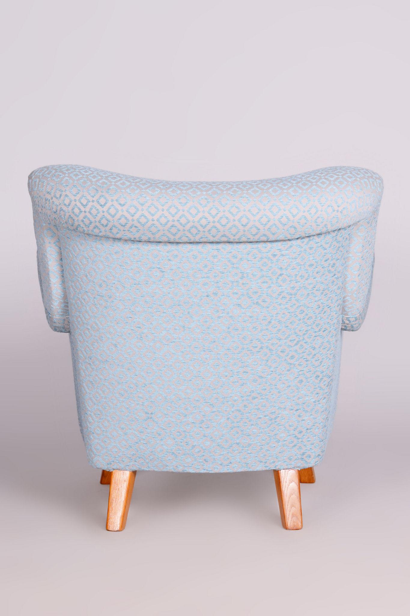 Restaurierter Art-Déco-Sessel aus hellblauer Eiche, neu gepolstert, Tschechien, 1930er Jahre (Art déco) im Angebot