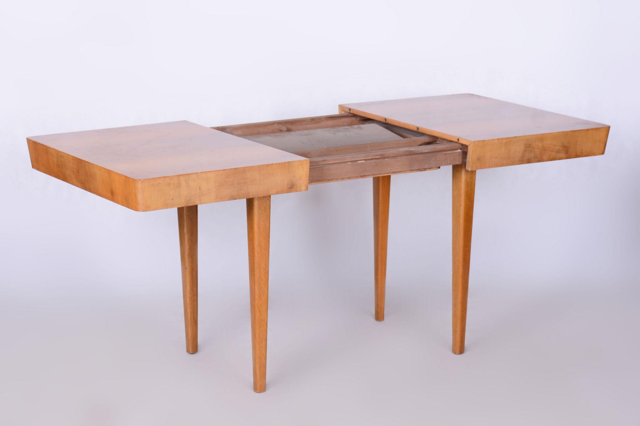 Restored ArtDeco Oak Dining Table, Jindrich Halabala, UP Zavody, Czechia, 1940s For Sale 4