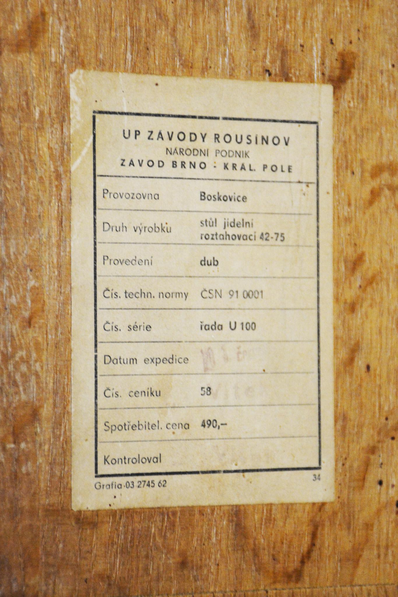 Restaurierter Art-Déco-Esstisch aus Eiche, Jindrich Halabala, UP Zavody, Tschechien, 1940er Jahre im Angebot 7