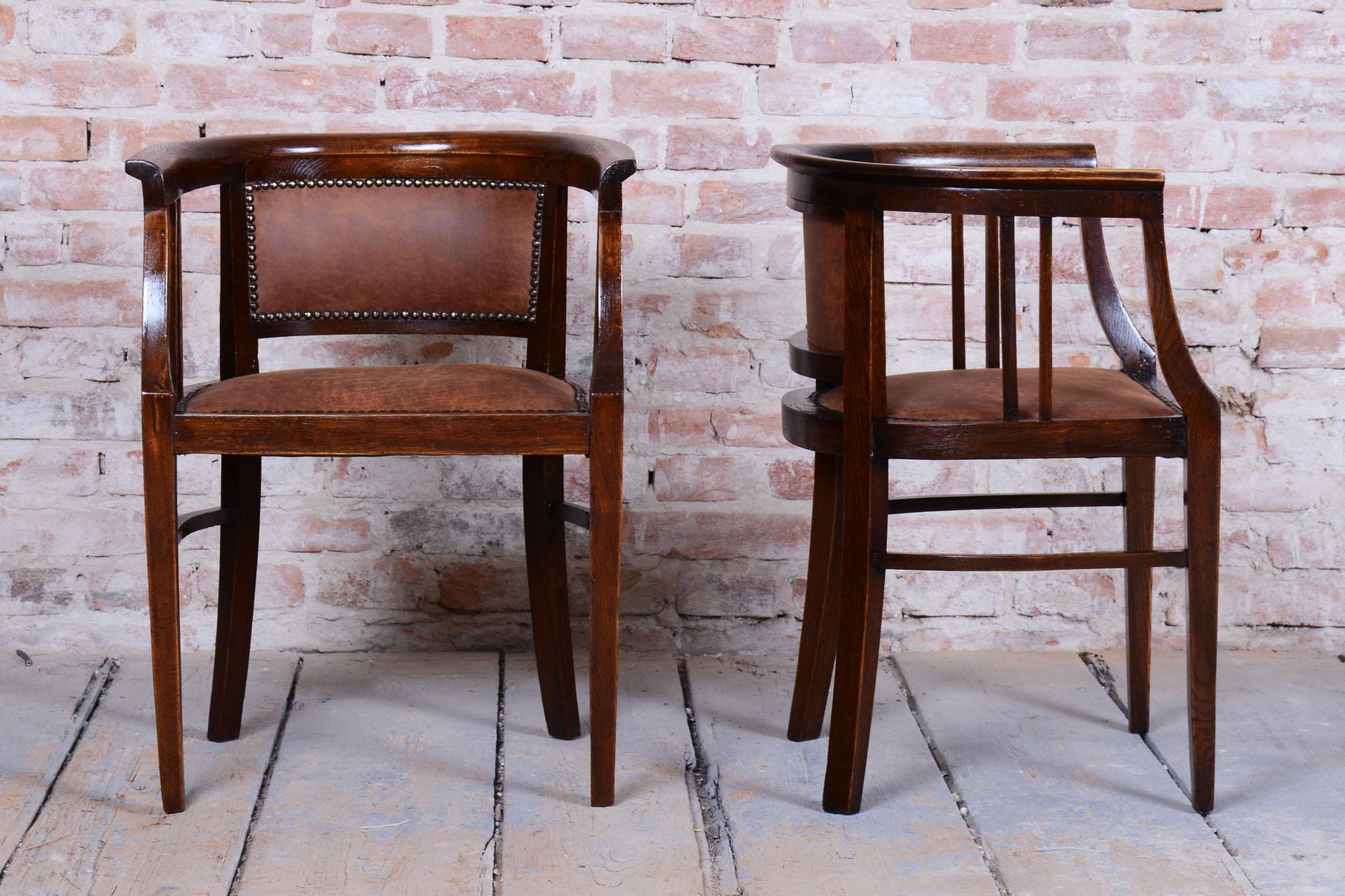 Ensemble de sièges Art Déco restauré en hêtre, polonais revisité, retapissé, tchèque, années 1920 en vente 10