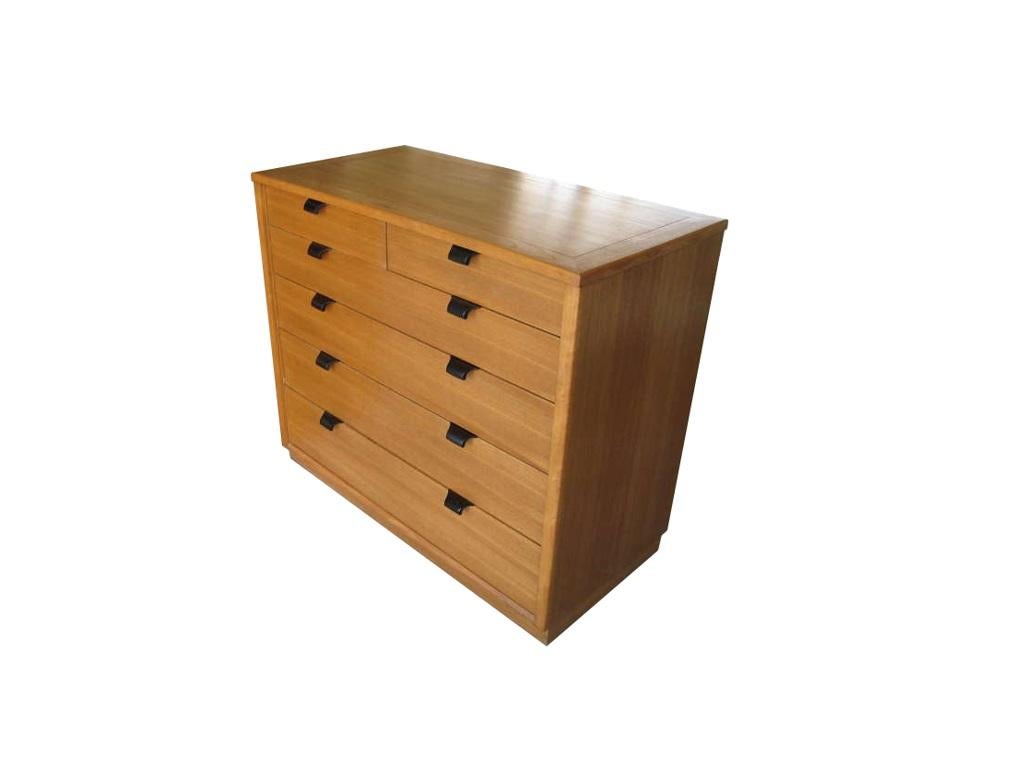 Mid-Century moderno Cassapanca restaurata di Edward Wormley, anni '40 in vendita