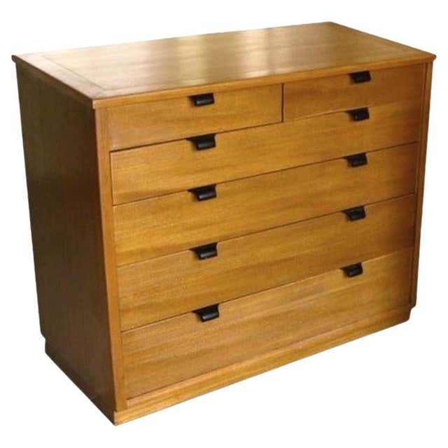 Edward Chest Walnut