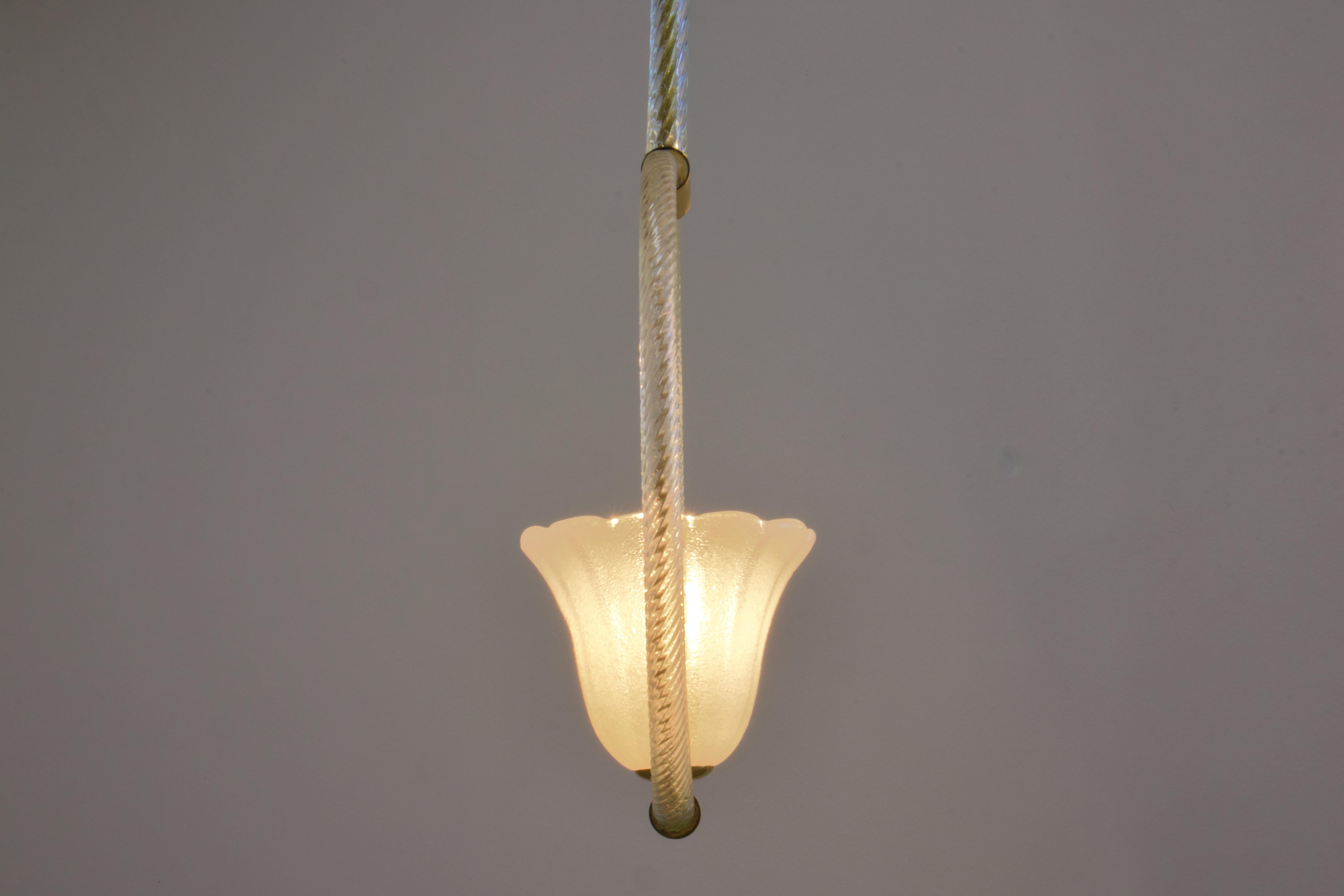 Restored 1930s Barovier Brass & Bubbled (Pulegoso) Murano Glass Pendant, Italy 1