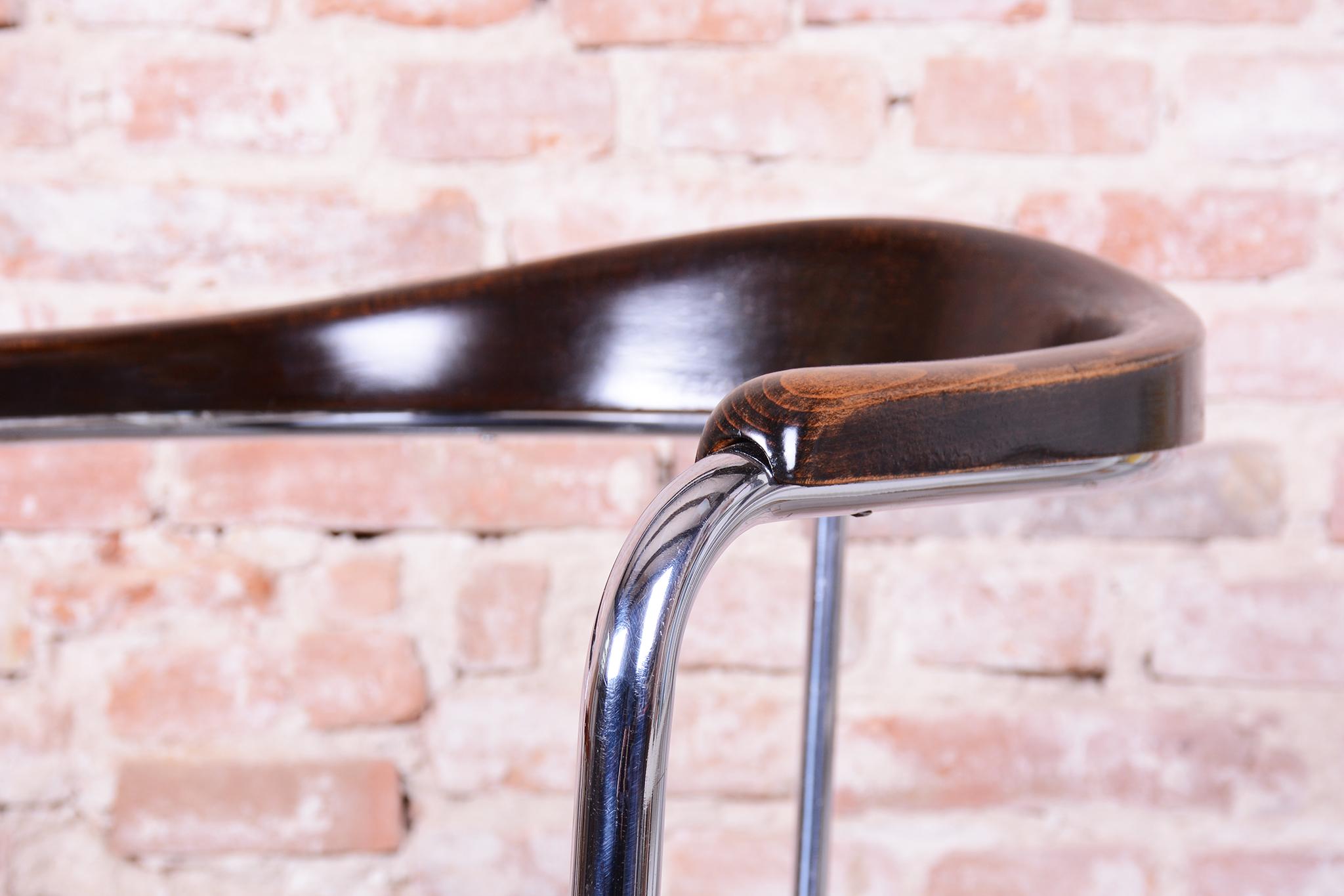 Restored Bauhaus Armchair, by Ladislav Žák, for H. Gottwald, Beech, Czech, 1930s For Sale 4