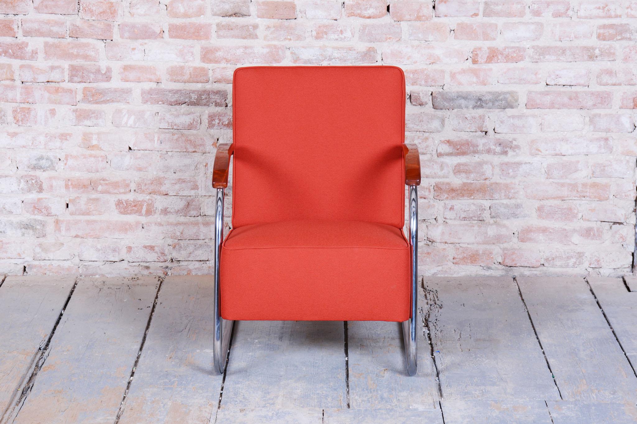 Fauteuil Bauhaus restauré, par Mücke & Melder, hêtre, chrome, tchèque, années 1930 en vente 4