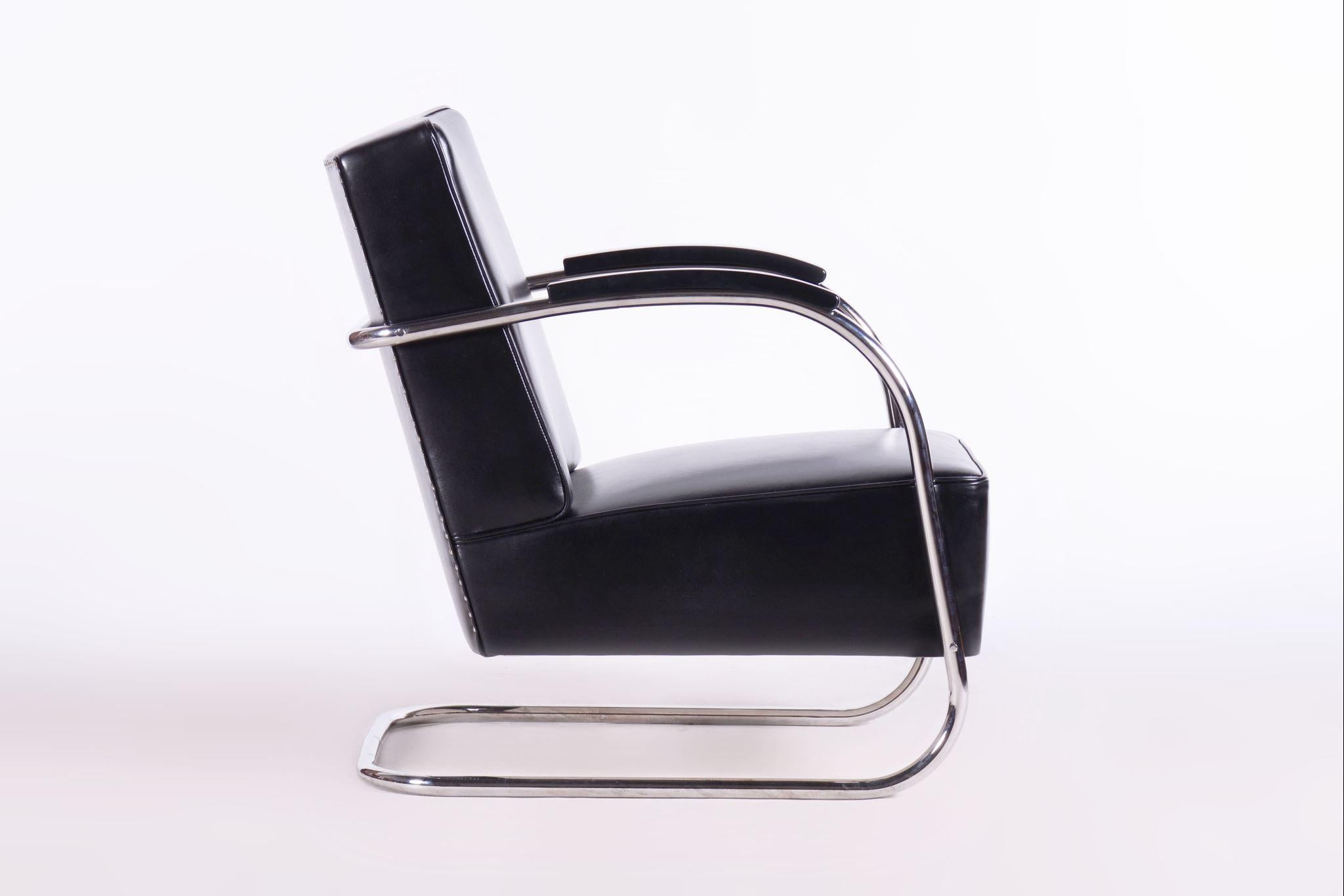 Restaurierter Bauhaus-Sessel, Mücke Melder, Hochwertiges Leder, Tschechien, 1930er Jahre (Metall) im Angebot
