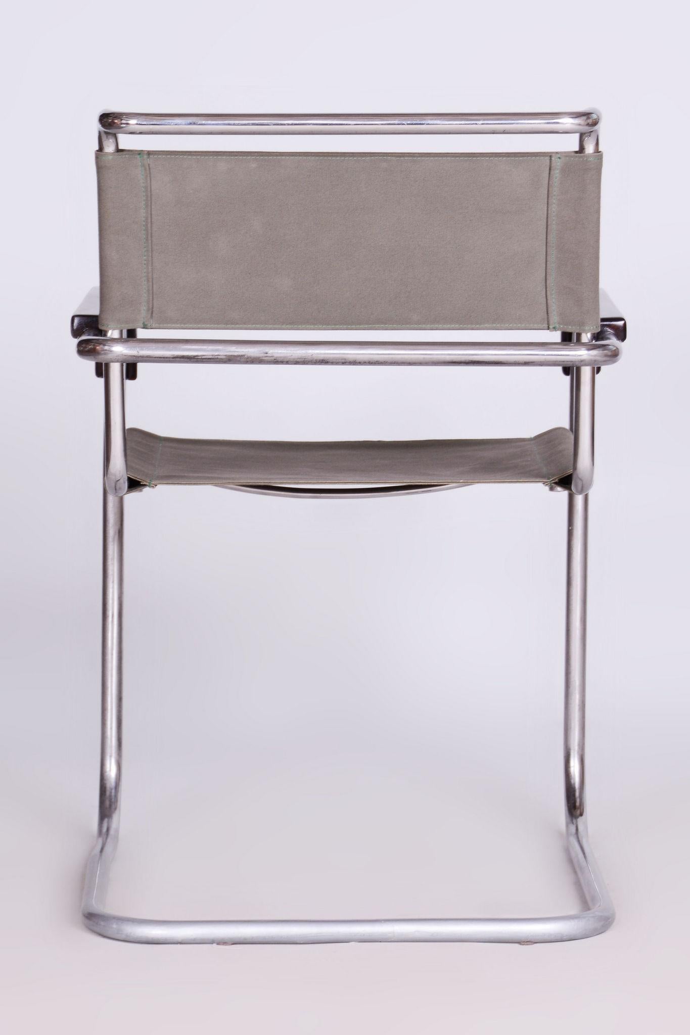 Restored Bauhaus Armchair Designed by Marcel Breuer and made by Thonet.

Source: Czechia (Czechoslovakia)
Period: 1930-1939
Maker: Thonet
Designer: Marcel Breuer
Material: Chrome-Plated Steel, Iron-Garn Fabric

Designed by world-renowned German