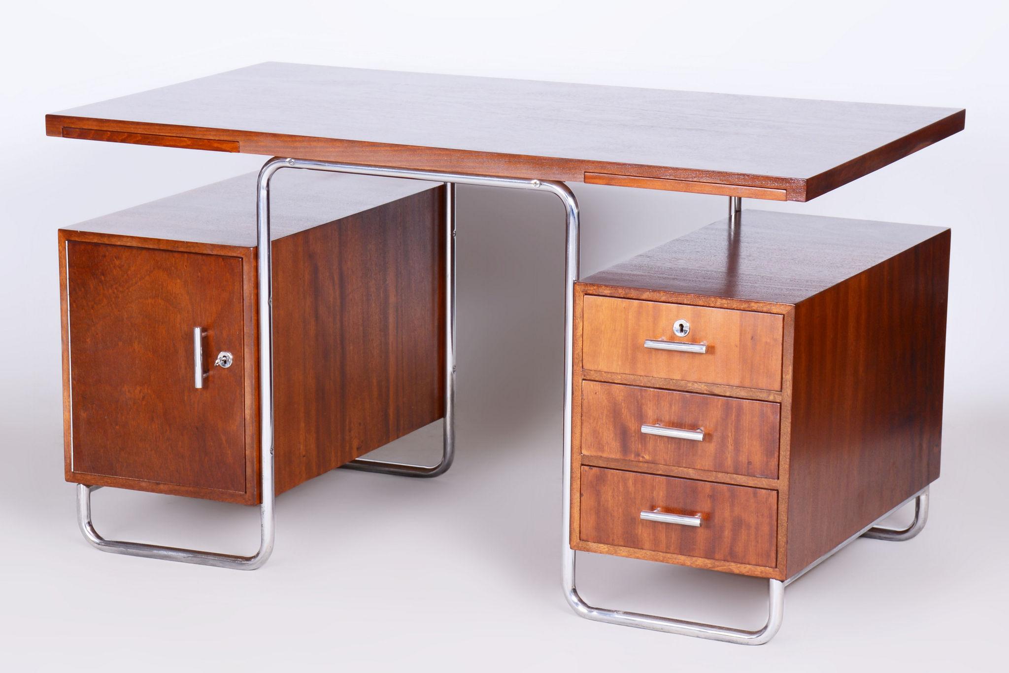 Restored Bauhaus Beech Writing Desk, Hynek Gottwald, Chrome, Czechia, 1930s For Sale 4