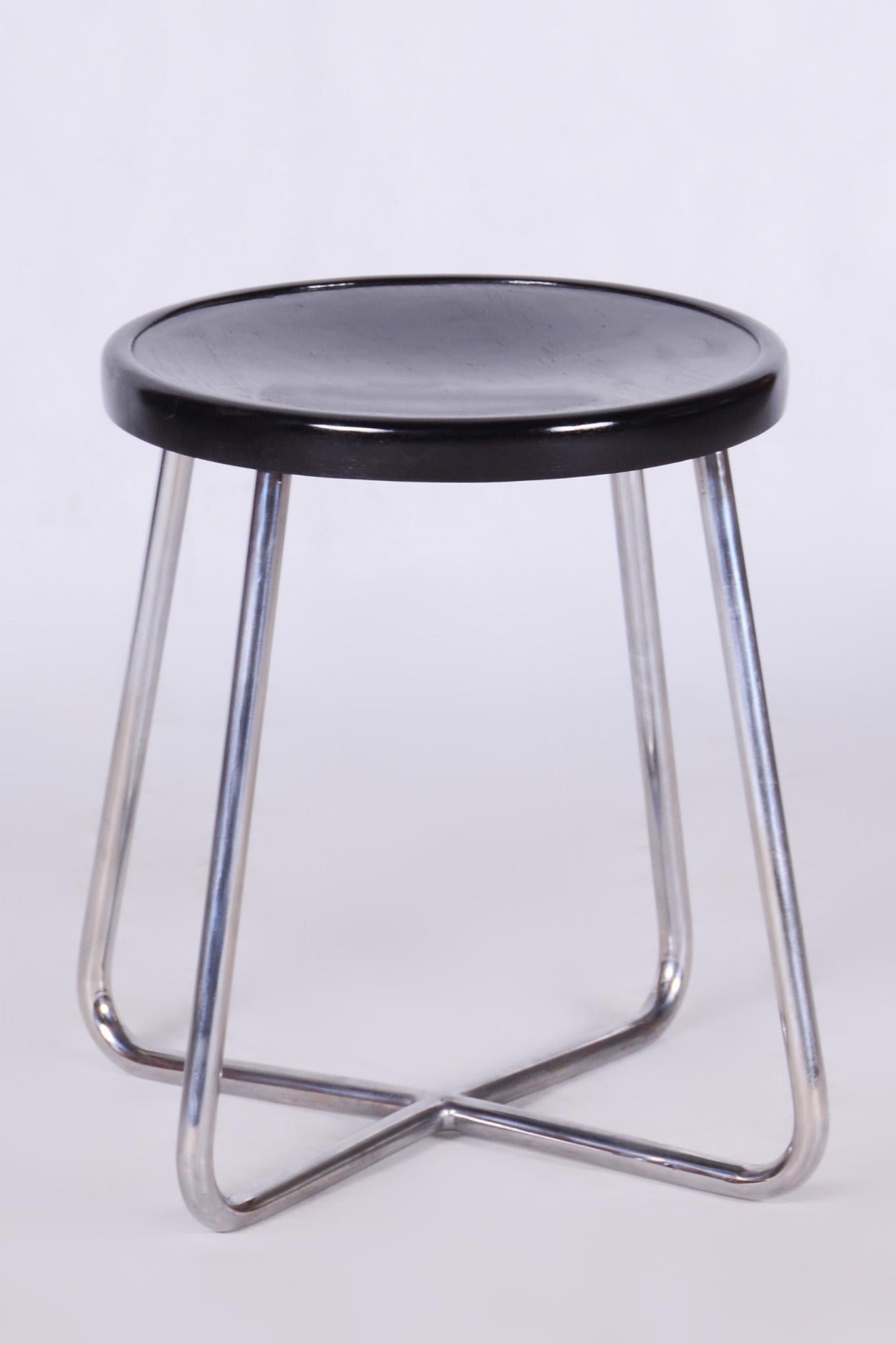 Restored Bauhaus Black Stool, Beech, Chrome-Plated Steel, Czechia, 1930s For Sale 1