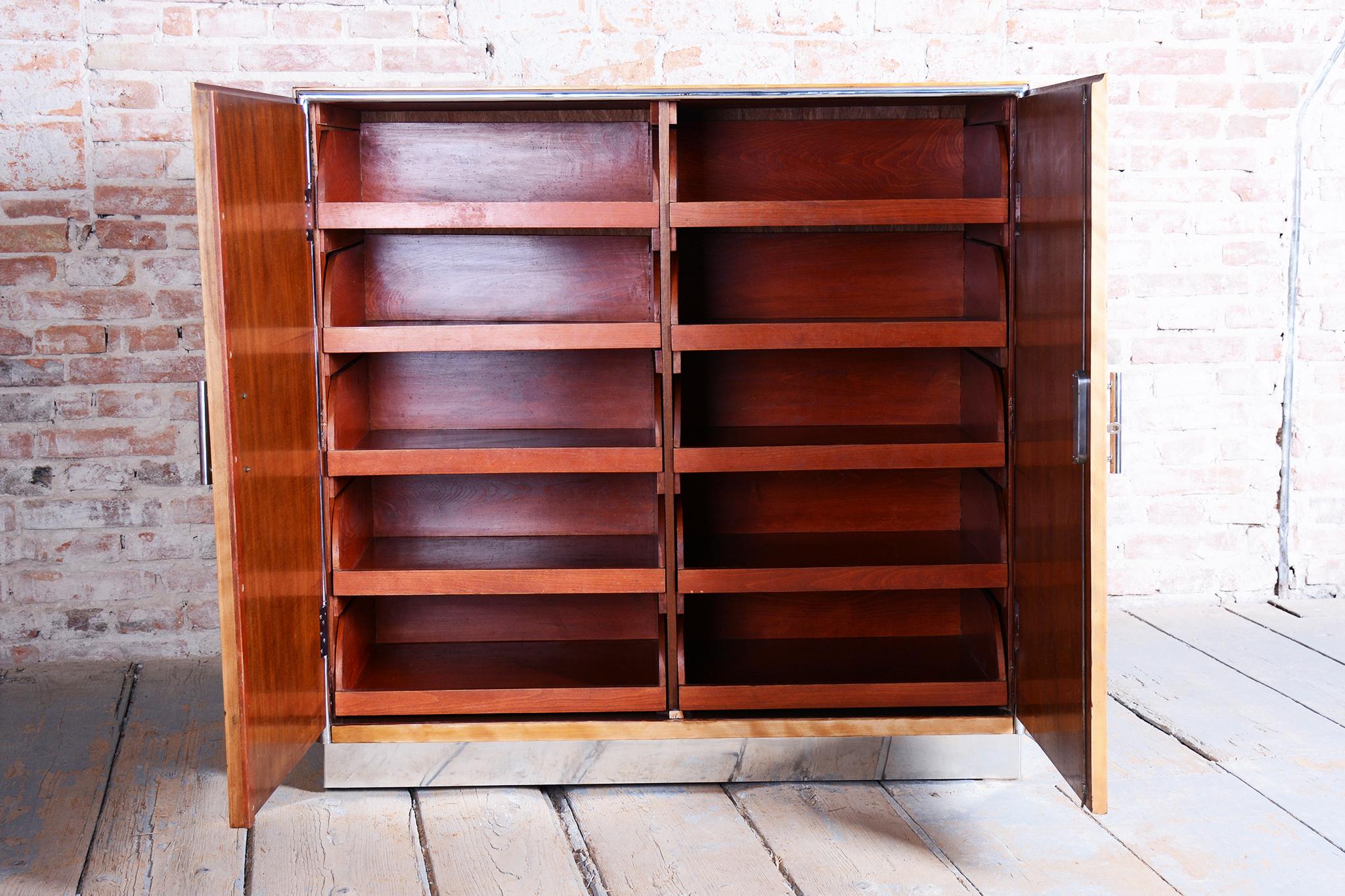 Restaurierter Bauhaus-Schrank, von H.J.Hagemann, Mücke-Melder, Tschechien, 1930er Jahre im Angebot 5