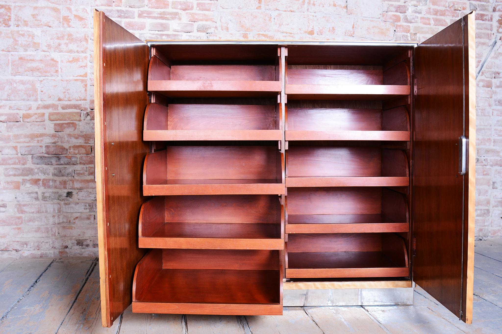 Restaurierter Bauhaus-Schrank, von H.J.Hagemann, Mücke-Melder, Tschechien, 1930er Jahre im Angebot 6