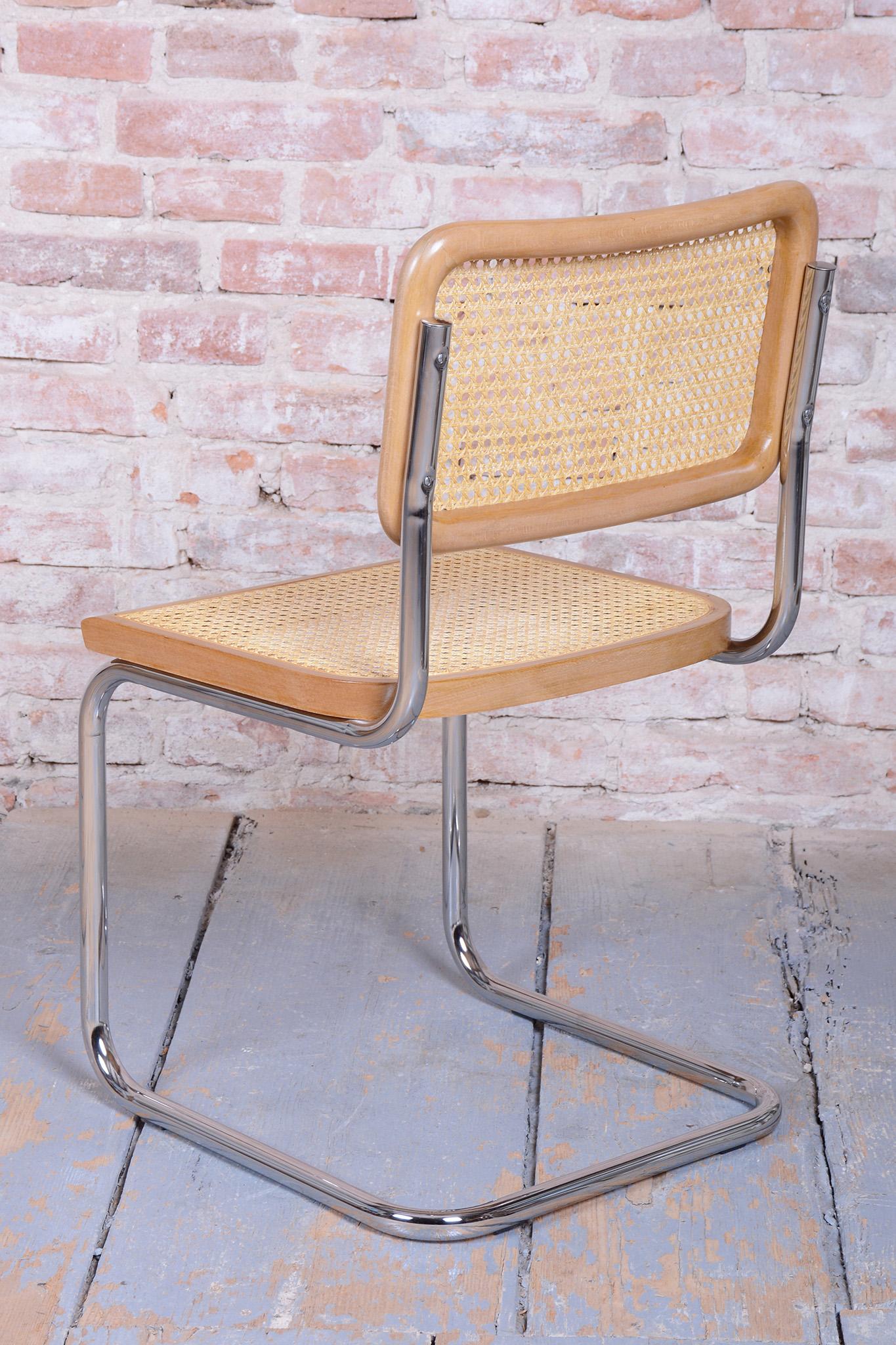 Late 20th Century Restored Bauhaus Cesca Chair, by Marcel Breuer, Chrome, Beech, Italy, 1980s For Sale