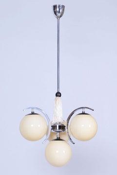 Lampadario Bauhaus restaurato, acciaio cromato, vetro opalino, ceco, anni '1920