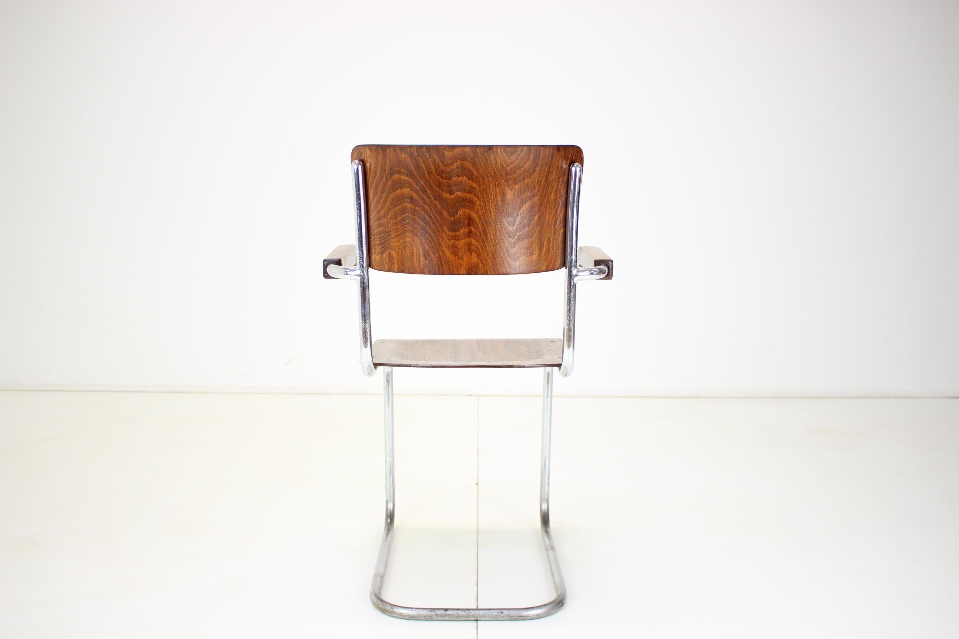 Mid-20th Century Restored Bauhaus Chrome Chair by Rudolf Vichr Prag, 1930s For Sale