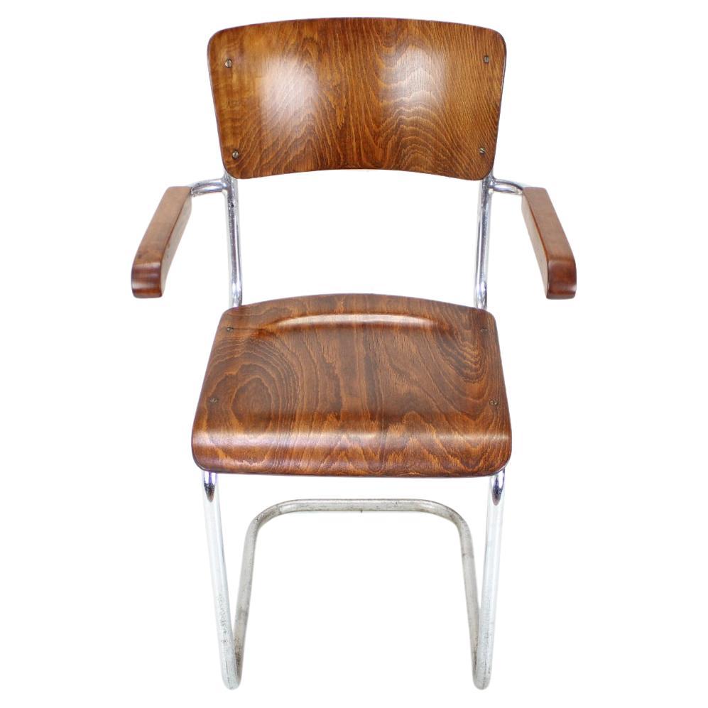 Restored Bauhaus Chrome Chair by Rudolf Vichr Prag, 1930s For Sale