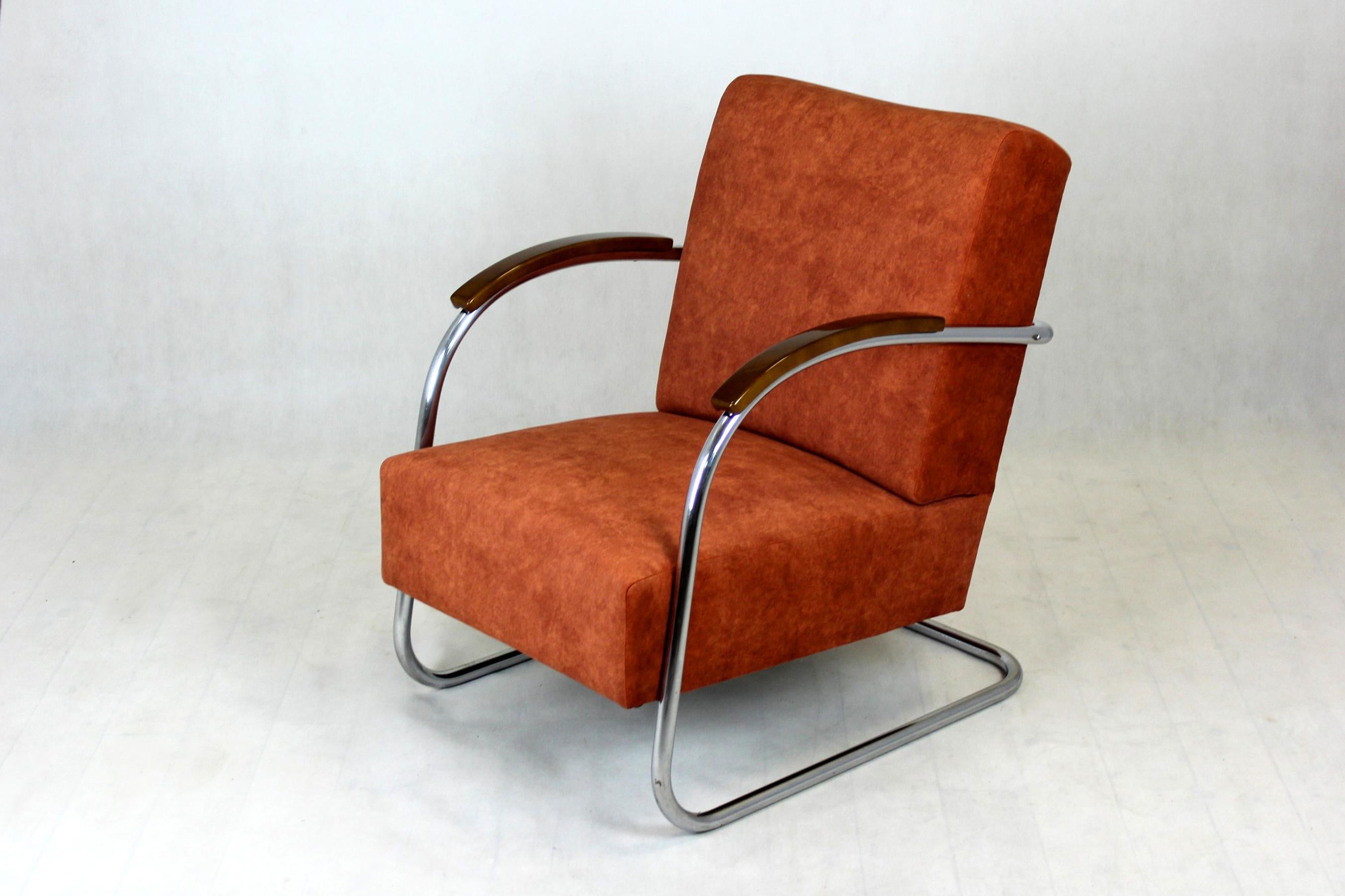 Restored Bauhaus Chromed Tubular Steel Armchair by Mücke Melder, 1930s For Sale 2
