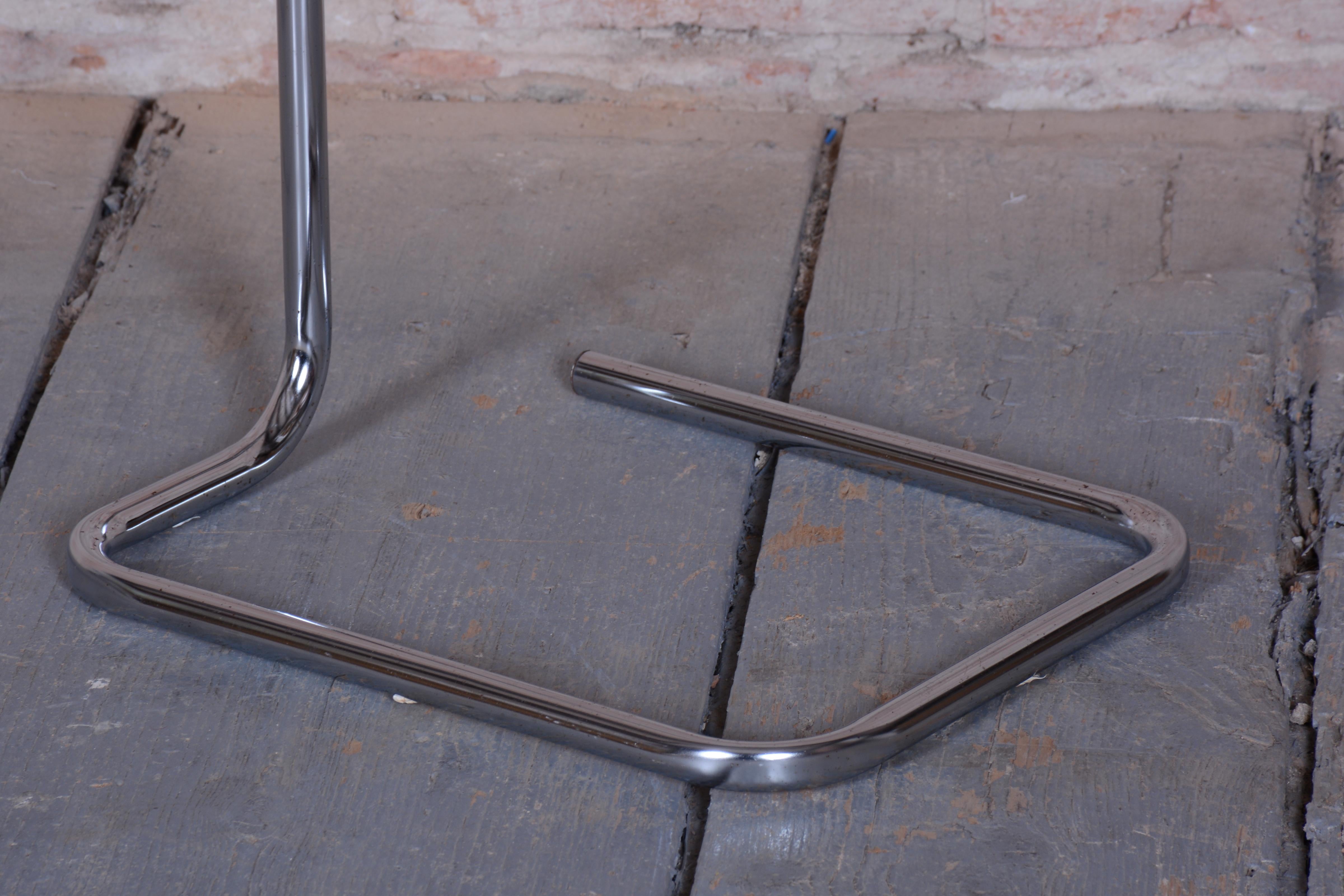 Restored Bauhaus Clothes Valet, Chrome-Plated Steel, Czech, 1930s For Sale 2