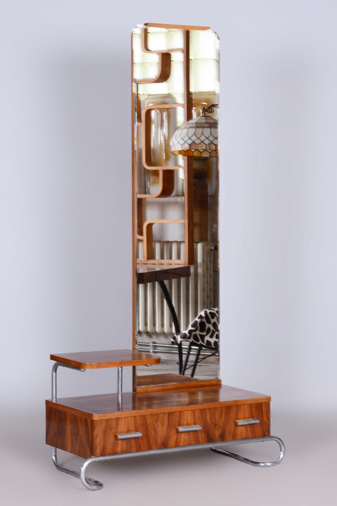 Restored Bauhaus Dressing Mirror, Mücke Melder, Chrome, Walnut, Czechia, 1930s For Sale 3