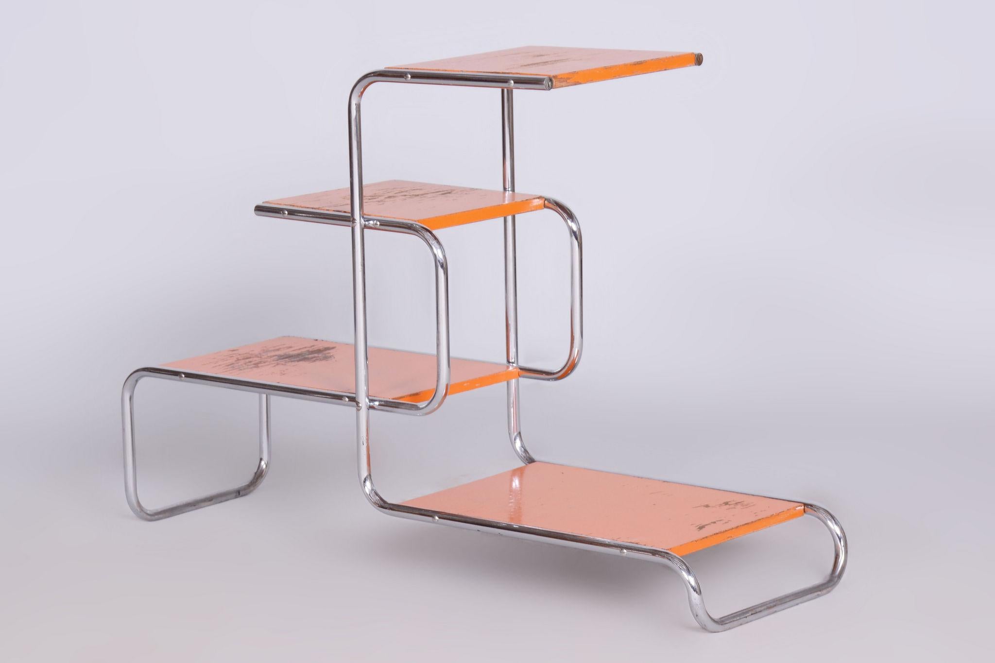 Restored Bauhaus Étagère, Chrome-Plated Steel, Lacquered Wood, Czechia, 1930s For Sale 1
