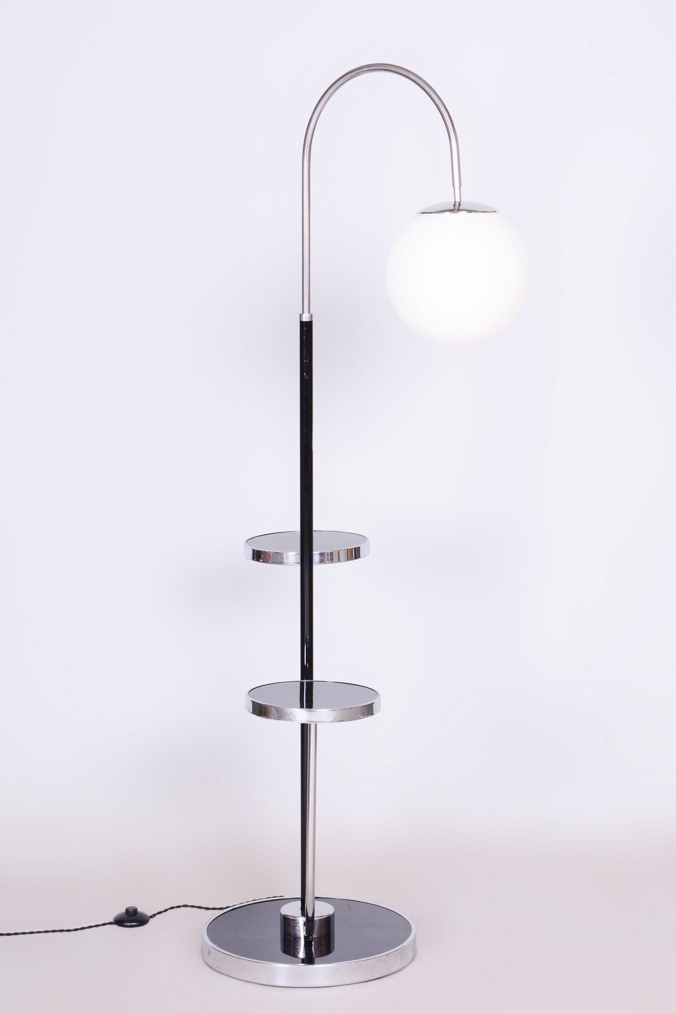 Restored Bauhaus Floor Lamp, J. Halabala, UP Zavody, Chrome, Czechia, 1930s In Good Condition For Sale In Horomerice, CZ