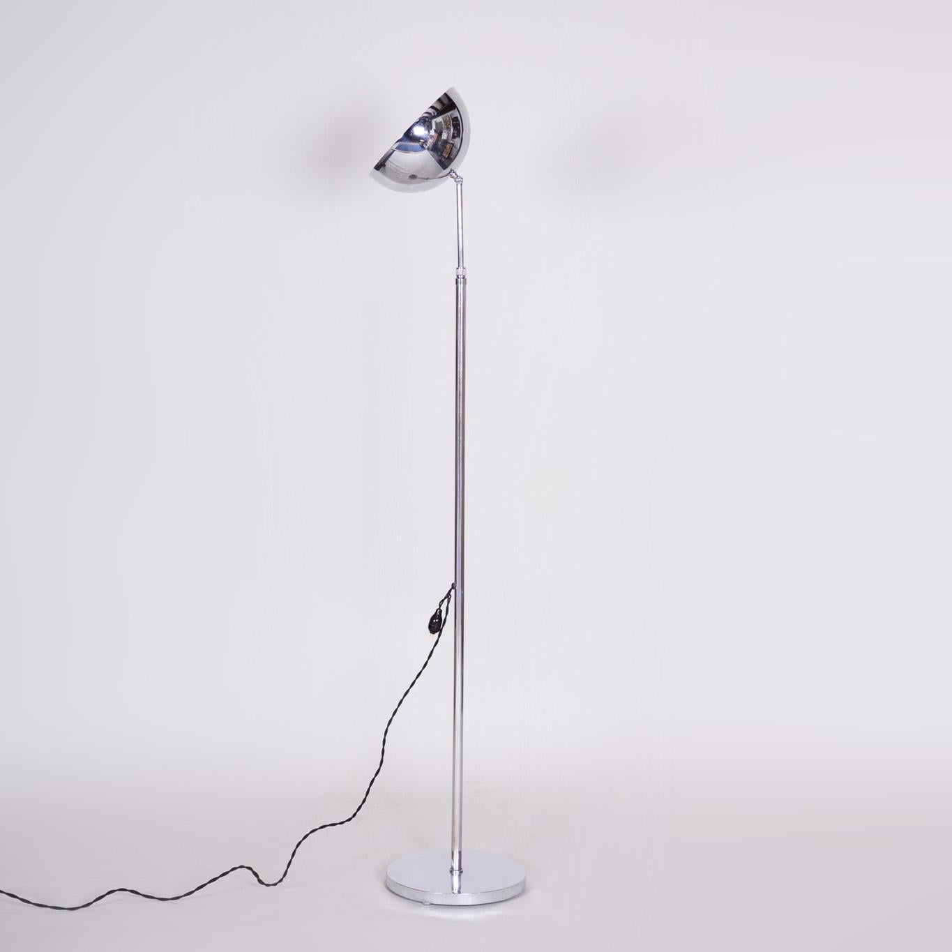 Restored Bauhaus Floor Lamp Made in the 1930s, Made Out of Chrome Plated Steel In Good Condition For Sale In Horomerice, CZ