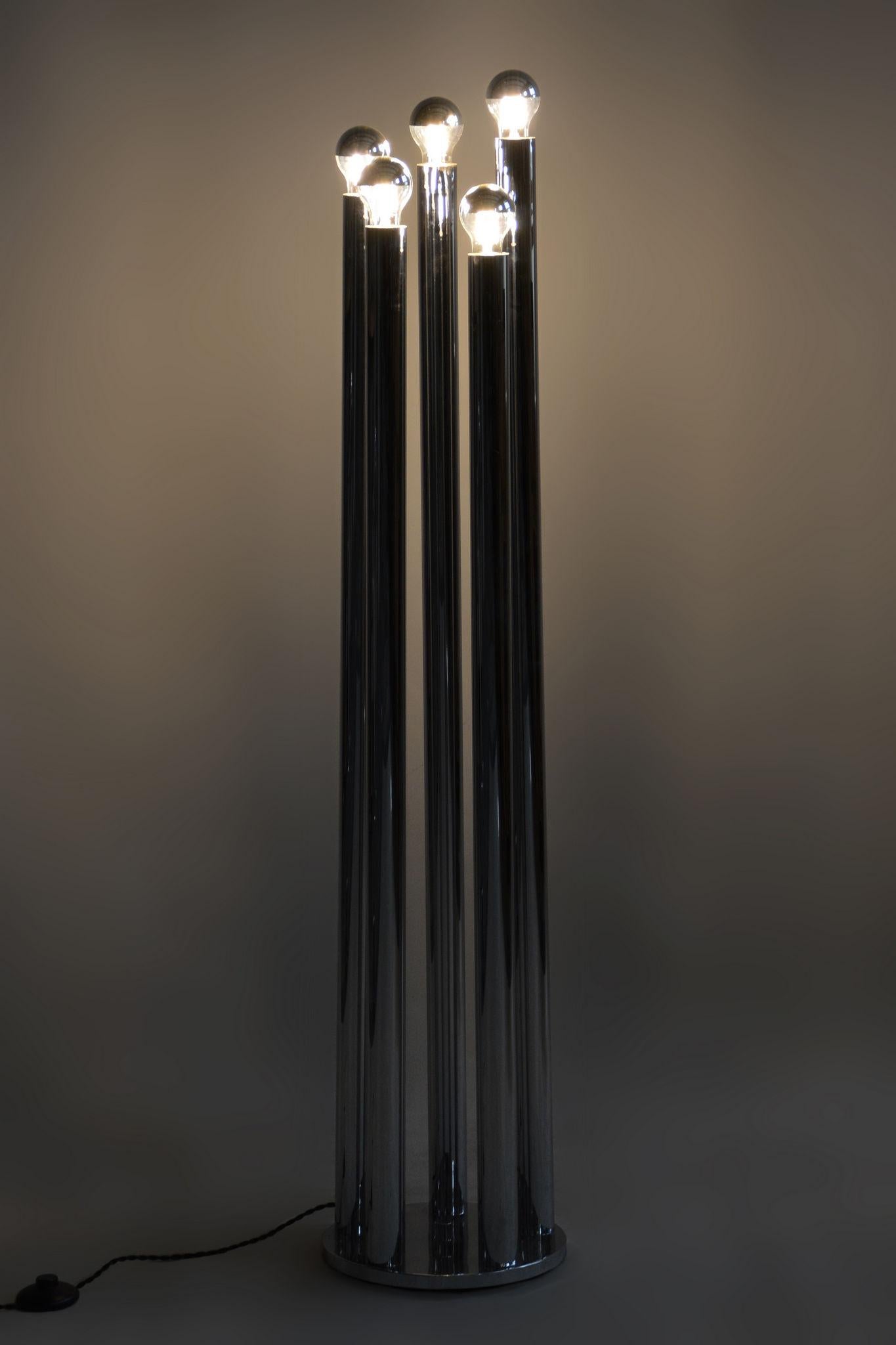 Restored Bauhaus Floor Lamp with Unusual Design. New Electrification.

Material: Chrome-plated Steel
Source: France
Period: 1950-1959

The chrome parts have been cleaned and professionally restored. 

This item features classic Bauhaus design