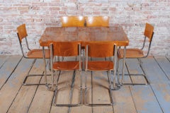 Table Bauhaus restaurée, par J. Halabala, Up Zavody, Oak, République tchèque, années 1930