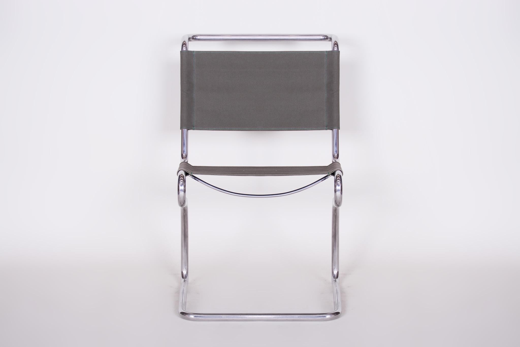 Restored Bauhaus Chair Deisgned By Jindrich Halabala.

Designer: Jindrich Halabala
Maker: UP Zavody
Material: Chrome-plated Steel, Fabric
Source: Czechia (Czechoslovakia)
Period: 1930-1939
Model: H79

The chrome parts have been professionally