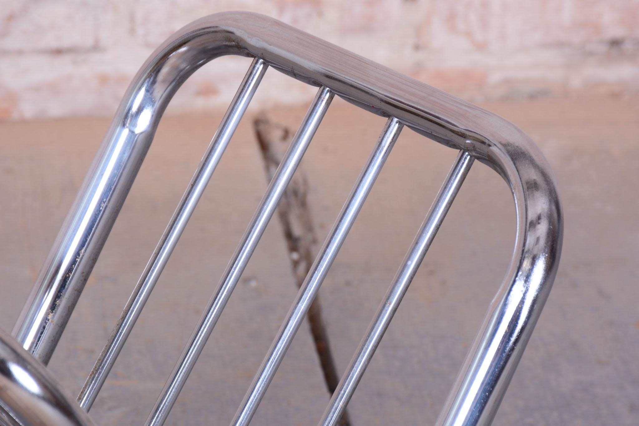 Periódico Bauhaus restaurado, acero cromado, Alemania, años 60 en venta 1