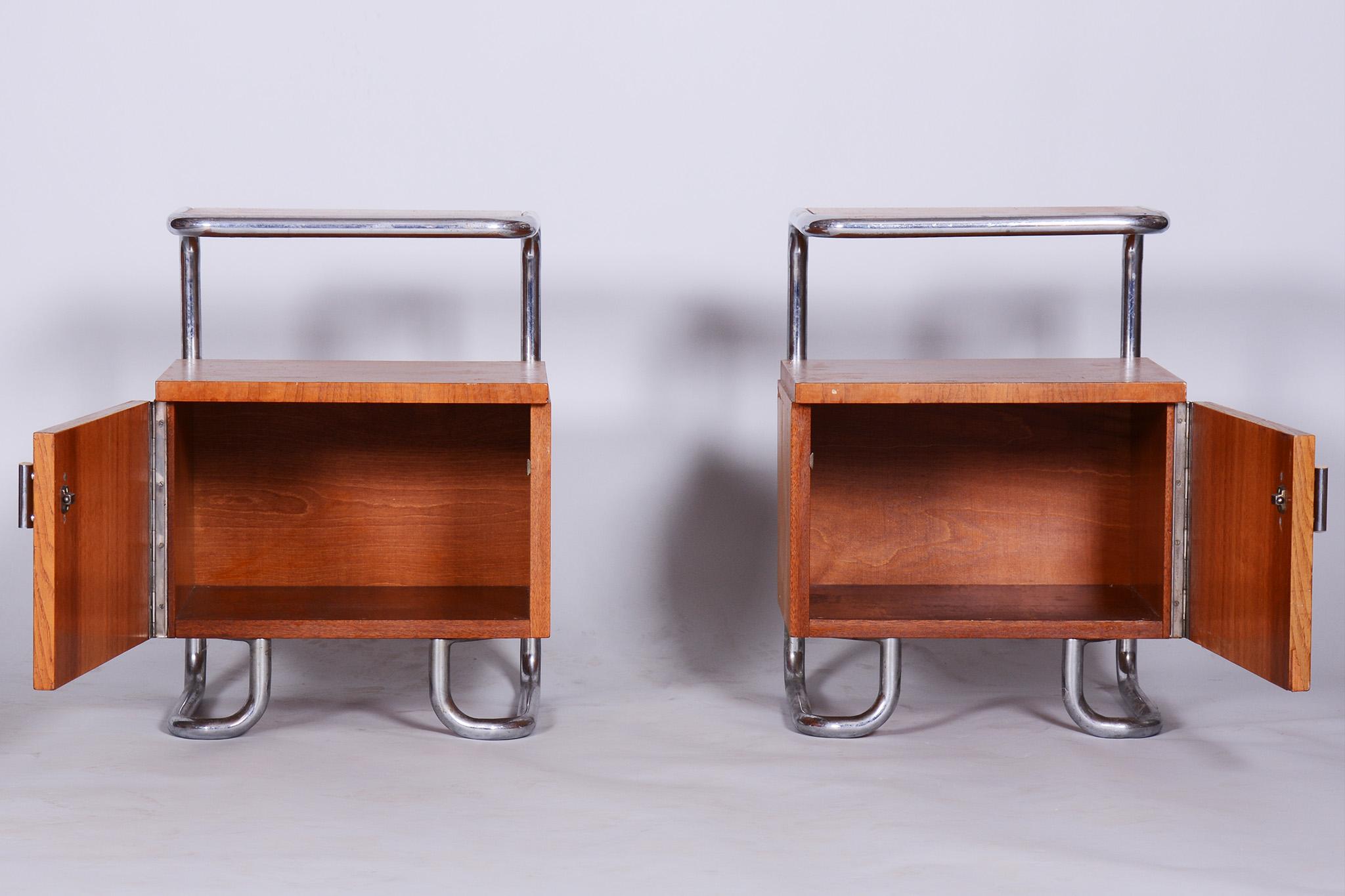 Restored Bauhaus Oak Bed-Side Tables, Mucke-Melder, Czechia, 1930s For Sale 1