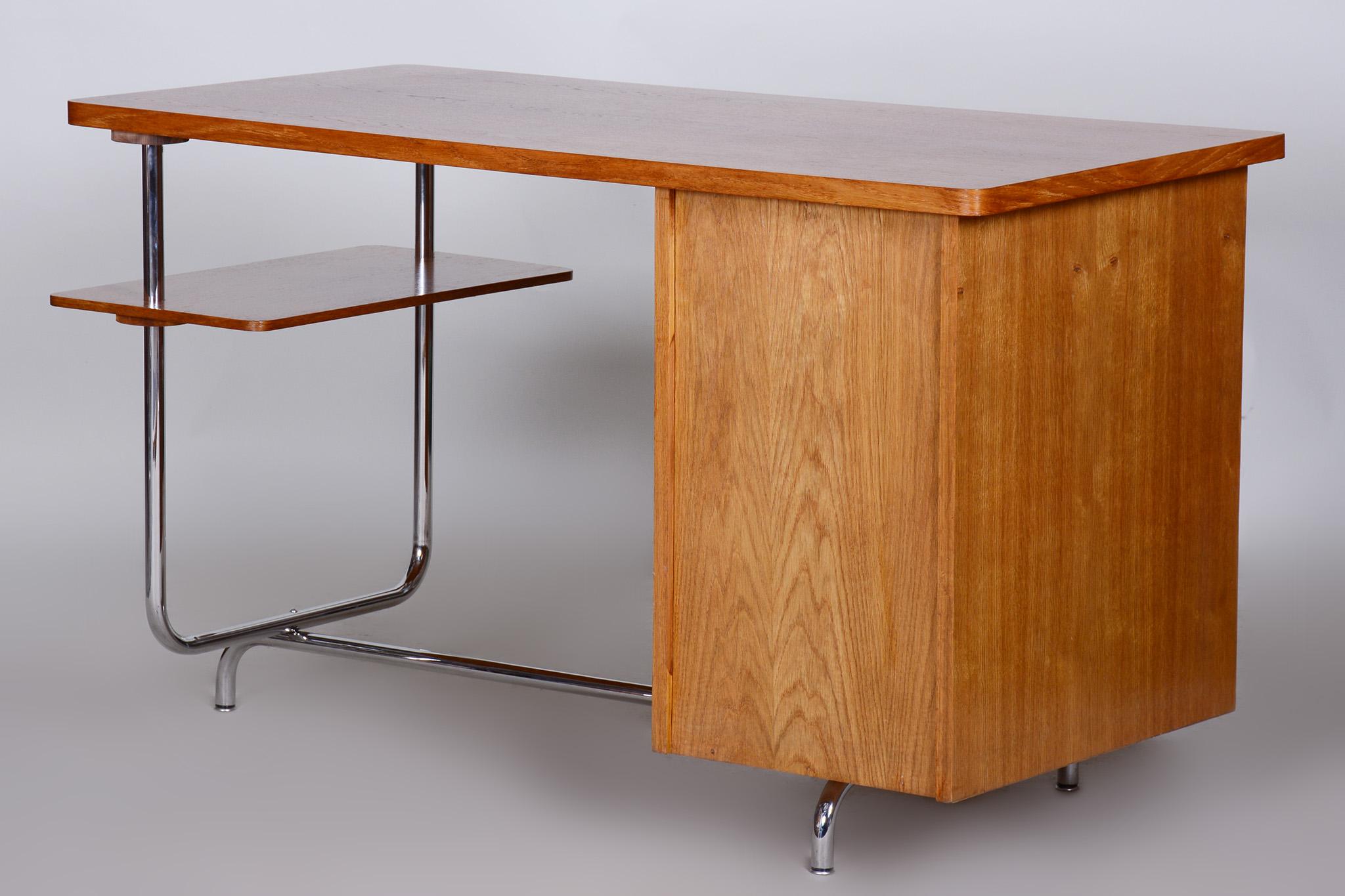 Restored Bauhaus Oak Writing Desk, Jindrich Halabala, UP Zavody, 1930s, Czechia For Sale 8