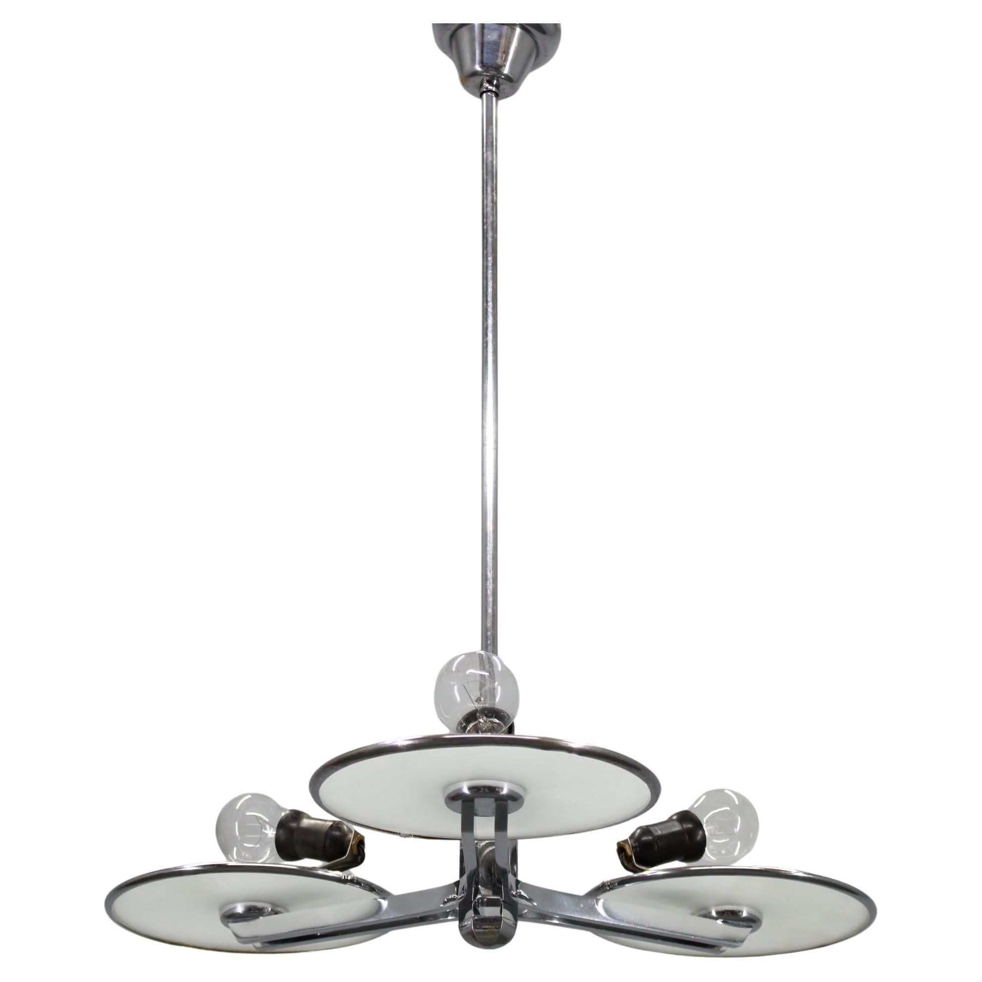 Lampadario in vetro e cromo Bauhaus o Art Déco restaurato, Cecoslovacchia