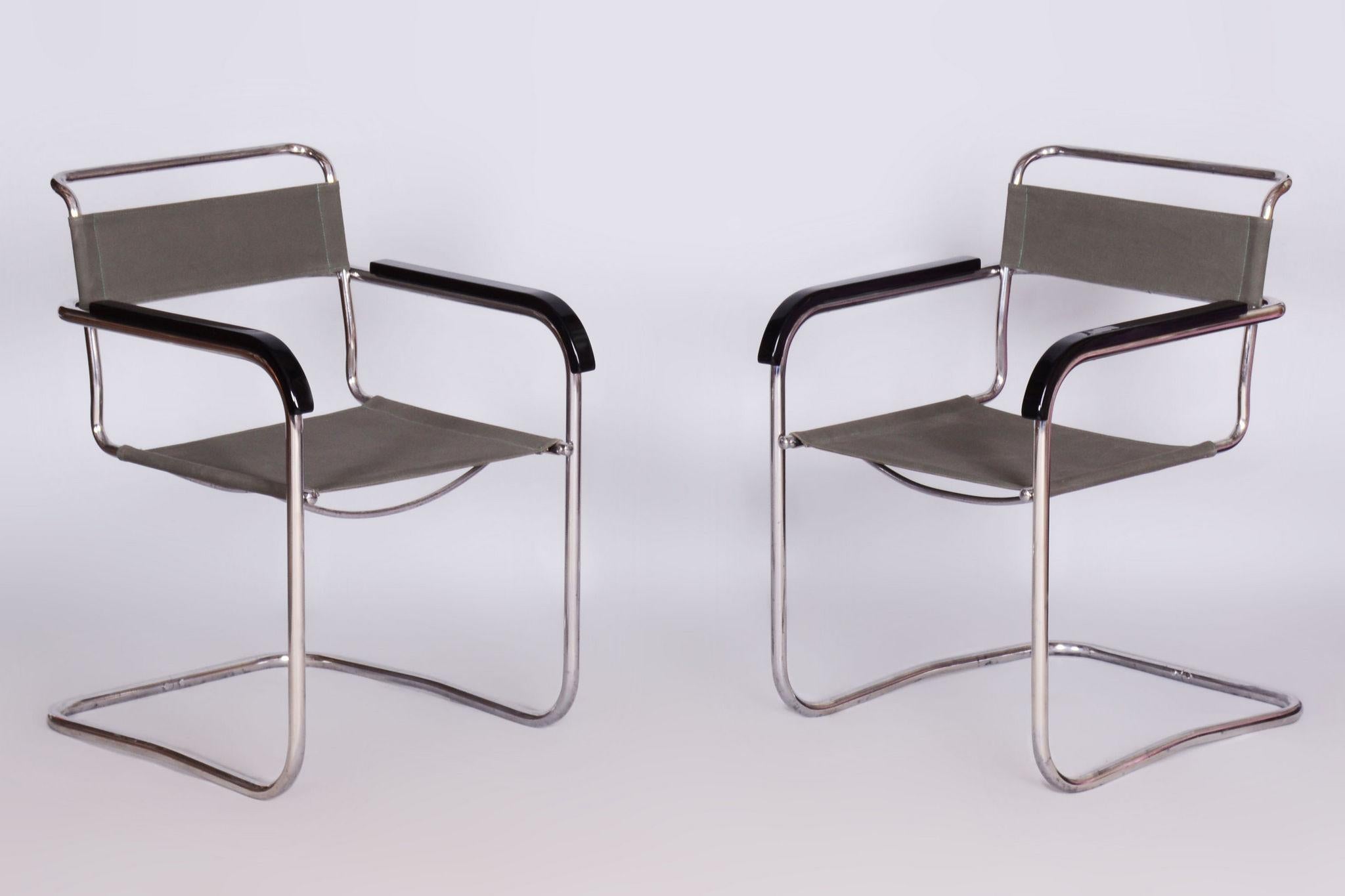 Restored Bauhaus Pair of Armchairs, by Thonet, by Marcel Breuer, Czech, 1930s In Good Condition For Sale In Horomerice, CZ