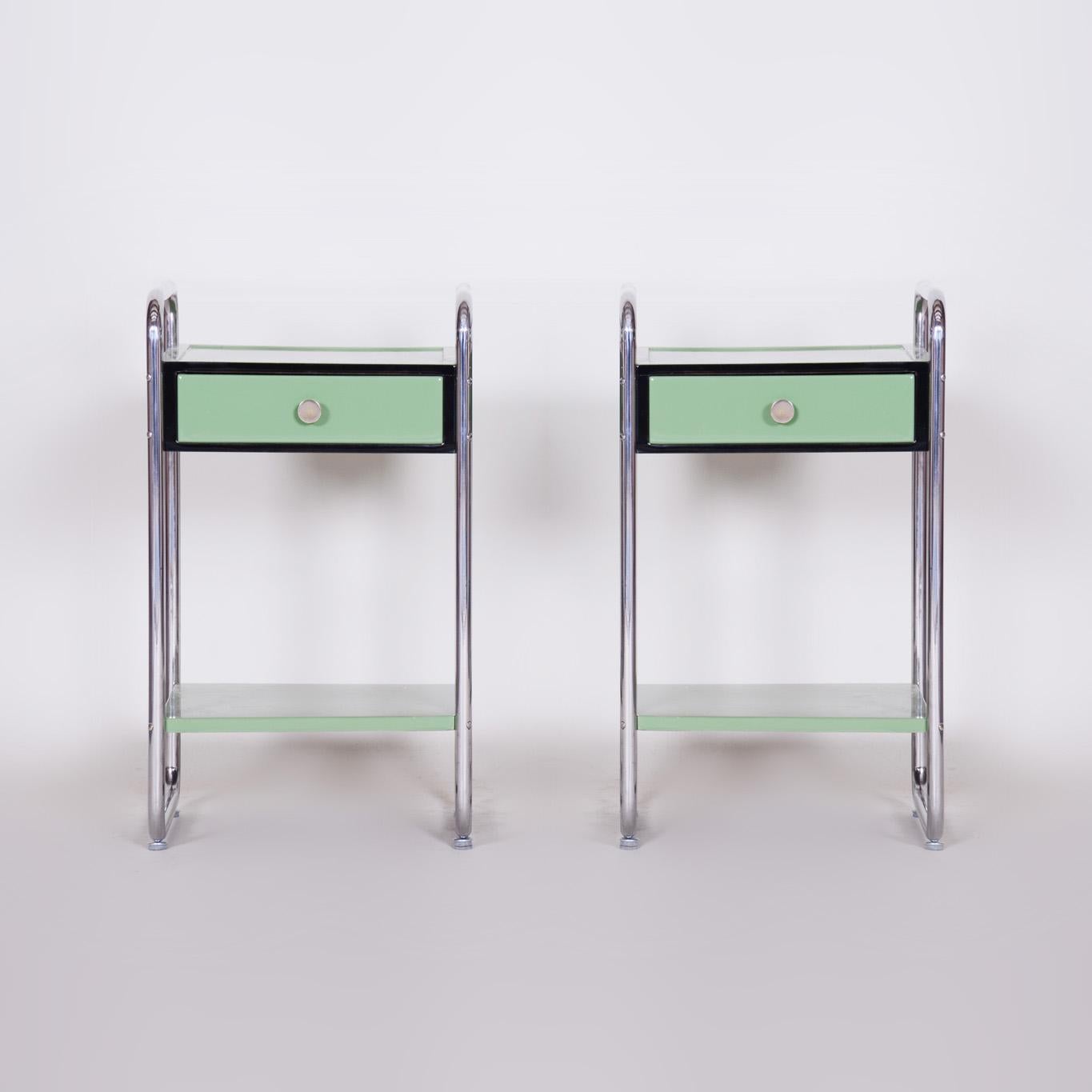 Restored Bauhaus Pair of Bed-Side Tables, Chrome-Plated Steel, Czech, 1930s In Good Condition For Sale In Horomerice, CZ