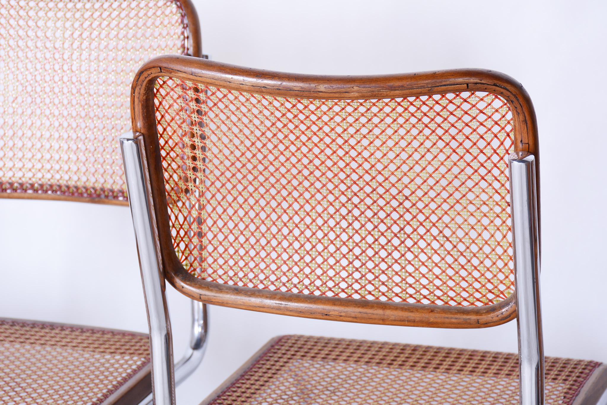 Restored Bauhaus Pair of Chairs, Robert Slezak, Chrome, Beech, Czechia, 1930s For Sale 6