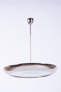 Restaurierte Bauhaus-Hängeleuchte, von J. Hurka für Napako, Chrom, Glas, Tschechisch, 1930er Jahre