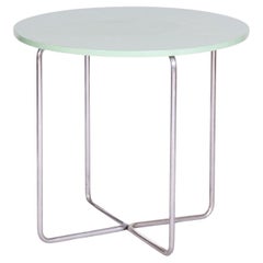 Table ronde Bauhaus restaurée, chrome, polonaise renouvelée, République tchèque, années 1930