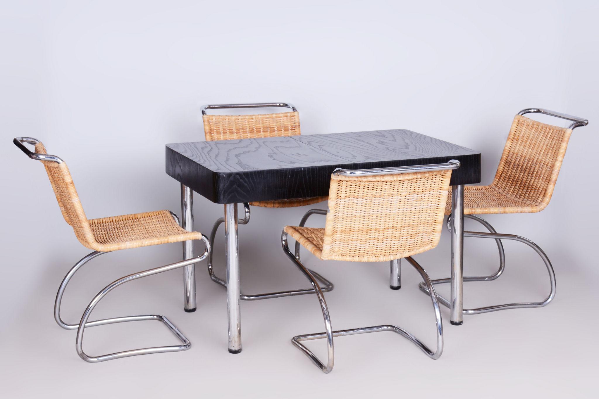 Restored Bauhaus Set of Chairs, J. Halabala, UP Zavody, Chrome, Czechia, 1930s In Good Condition For Sale In Horomerice, CZ