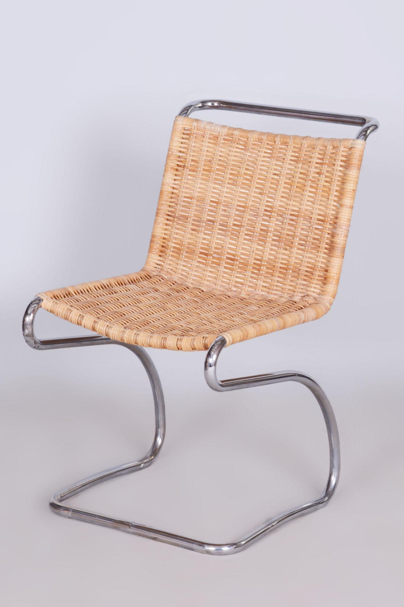 Restored Bauhaus Set of Chairs, J. Halabala, UP Zavody, Chrome, Czechia, 1930s For Sale 4