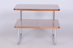 Restaurierter Bauhaus-Beistelltisch, kaukasischer Nussbaum, verchromter Stahl, tschechisch, 1930er Jahre