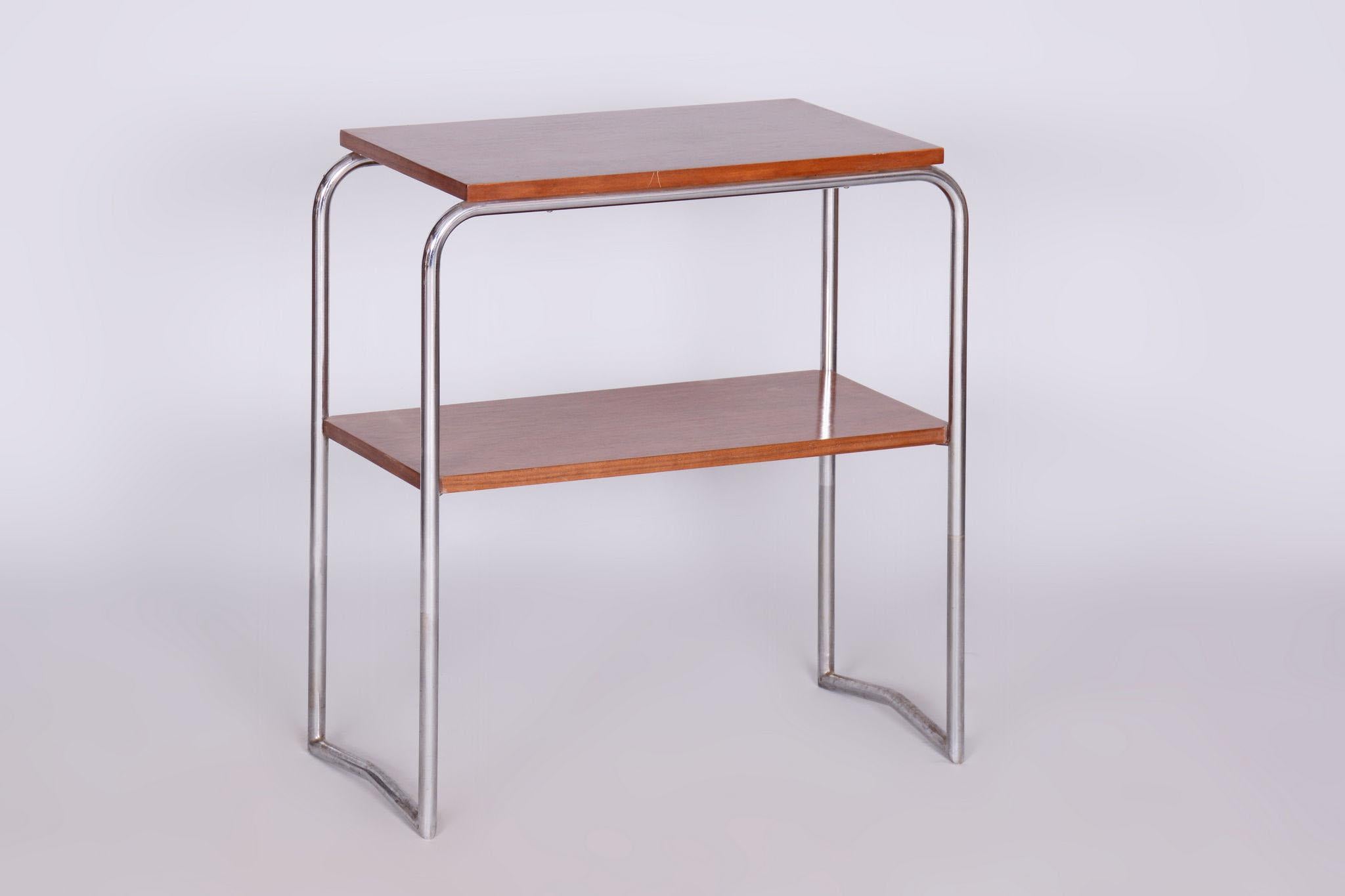 Restored Bauhaus Side Table, Hynek Gottwald, Walnut, Chrome, Czechia, 1930s For Sale 5