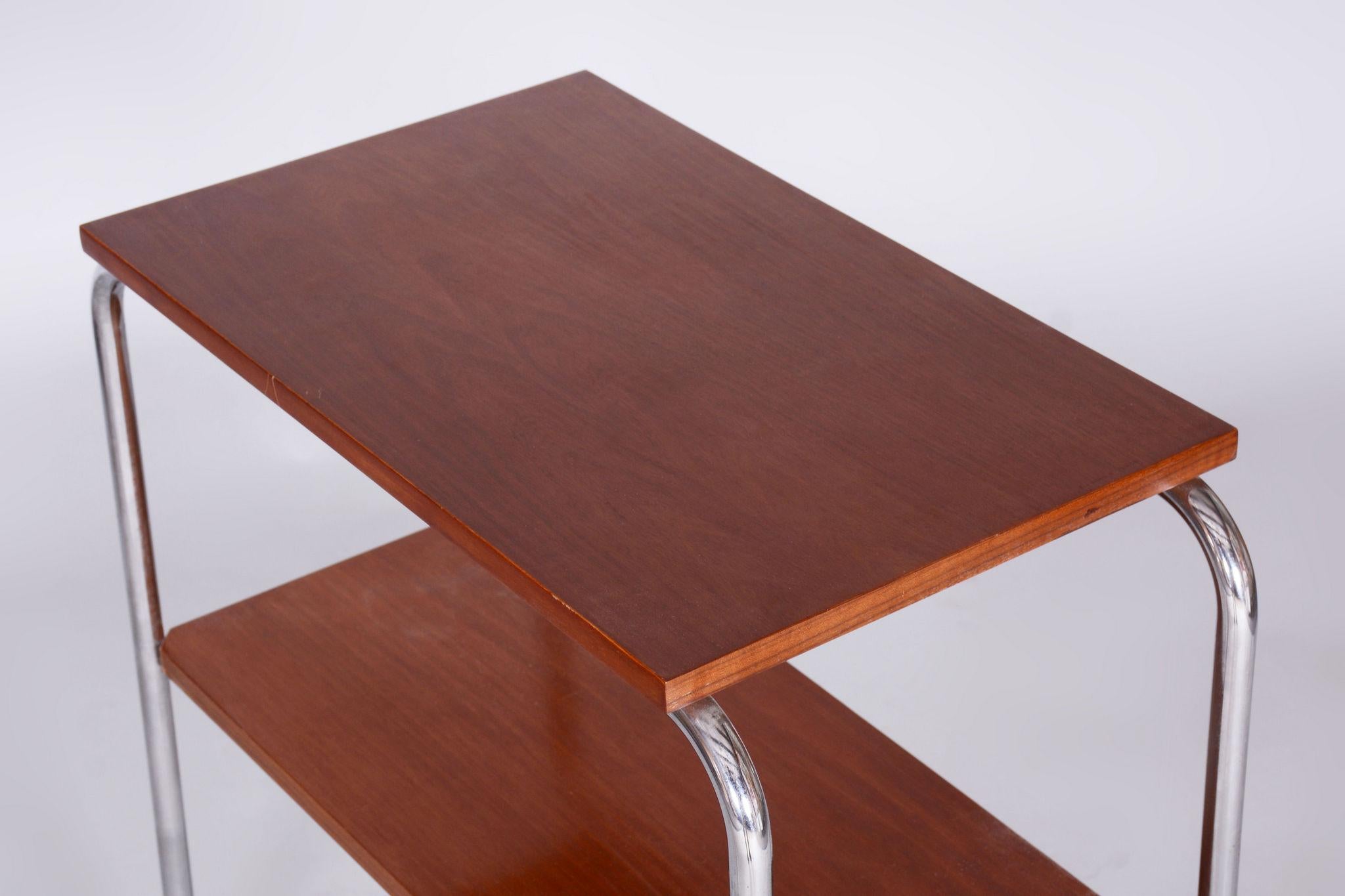 Mid-20th Century Restored Bauhaus Side Table, Hynek Gottwald, Walnut, Chrome, Czechia, 1930s For Sale