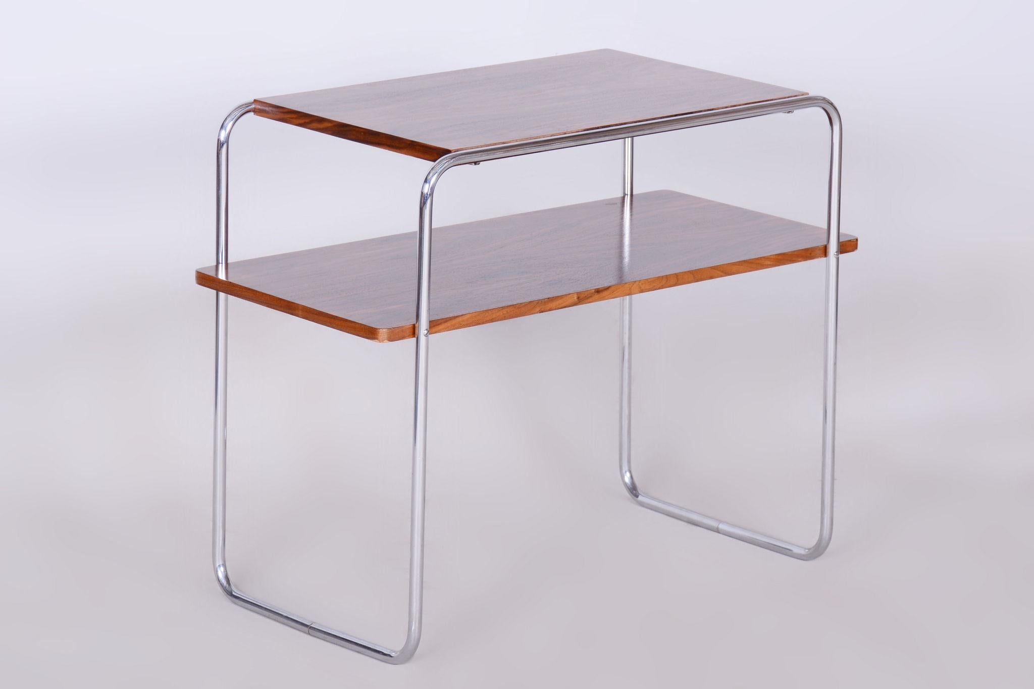 Mid-20th Century Restored Bauhaus Side Table, Hynek Gottwald, Walnut, Chrome, Czechia, 1930s For Sale