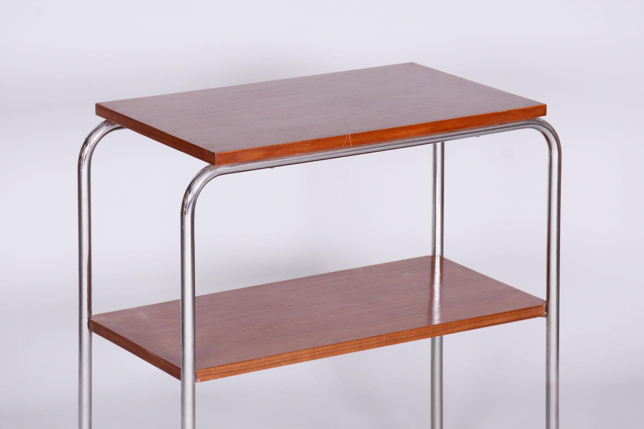 Restored Bauhaus Side Table, Hynek Gottwald, Walnut, Chrome, Czechia, 1930s For Sale 4