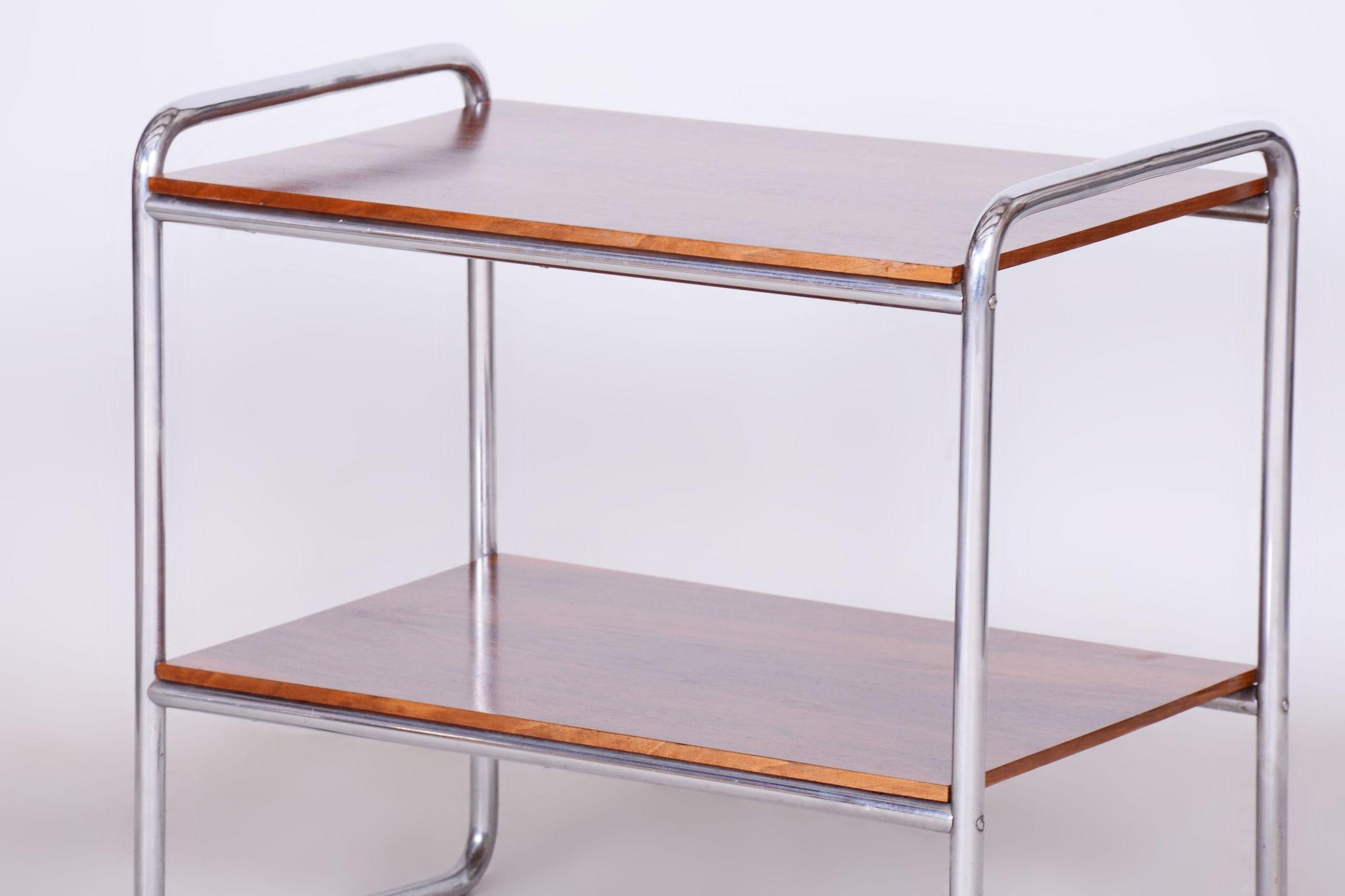Restored Bauhaus Side Table, Walnut, Chrome-Plated Steel, Czech, 1930s In Good Condition For Sale In Horomerice, CZ
