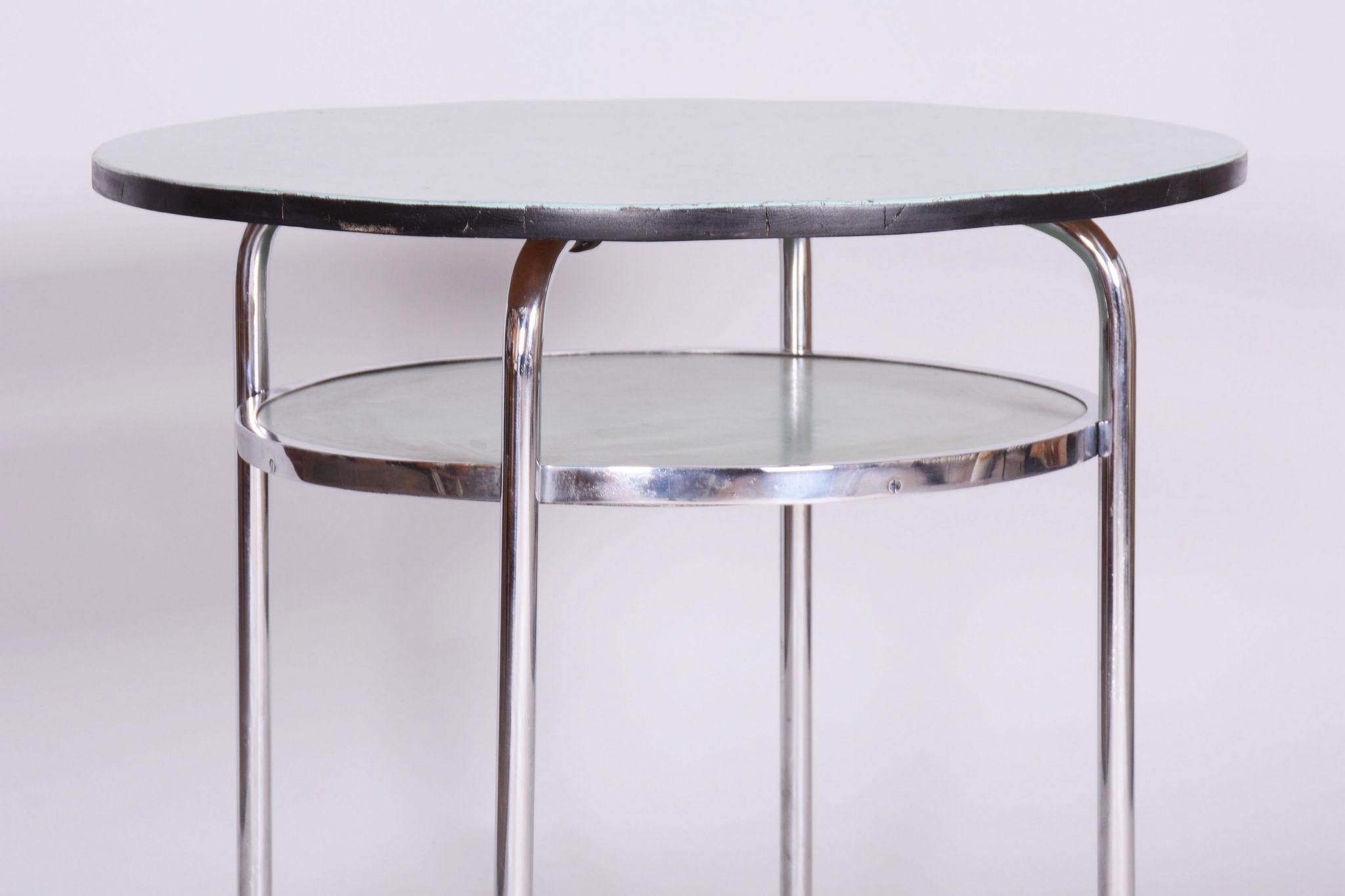 Petite table ronde Bauhaus restaurée, chrome, polonaise renouvelée, République tchèque, années 1930 en vente 2