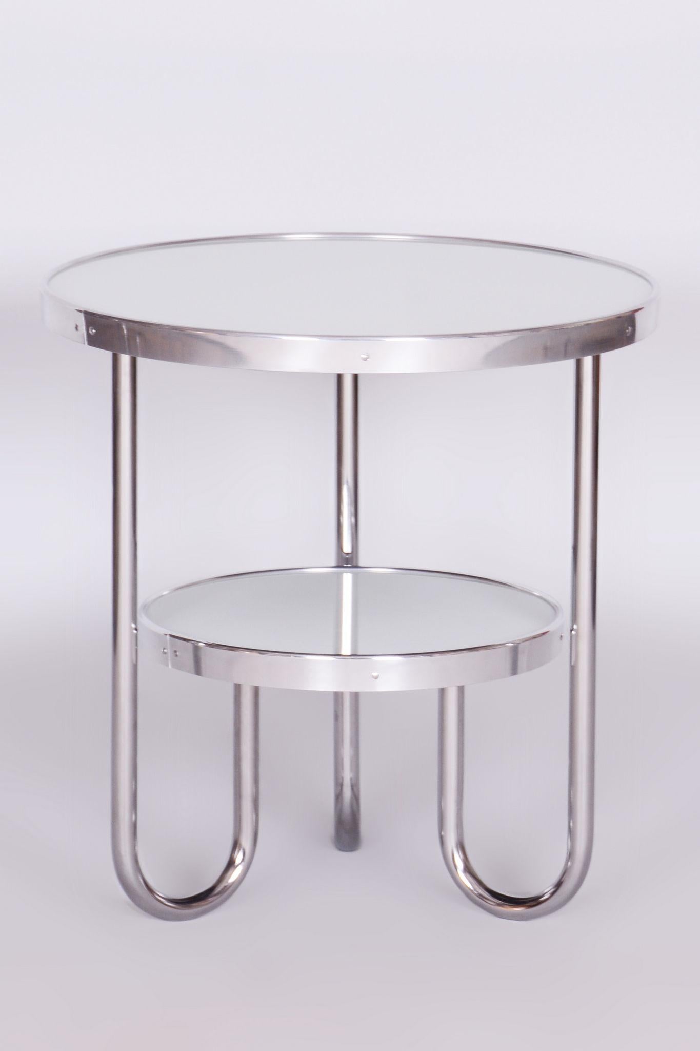 Restaurierter kleiner weißer Bauhaus-Tisch, Kovona, Chrom, Tschechien, 1930er Jahre im Zustand „Gut“ im Angebot in Brandys nad Labem, Středočeský kraj