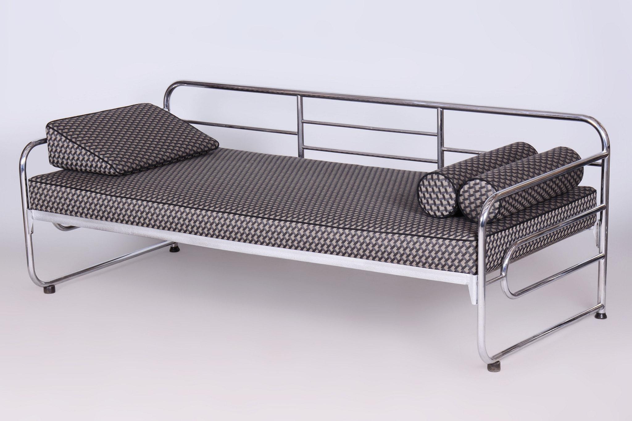 Restauriertes Bauhaus-Sofa, von Mücke-Melder, Chrom, neue Polsterung, Tschechien, 1930er Jahre im Zustand „Gut“ im Angebot in Brandys nad Labem, Středočeský kraj