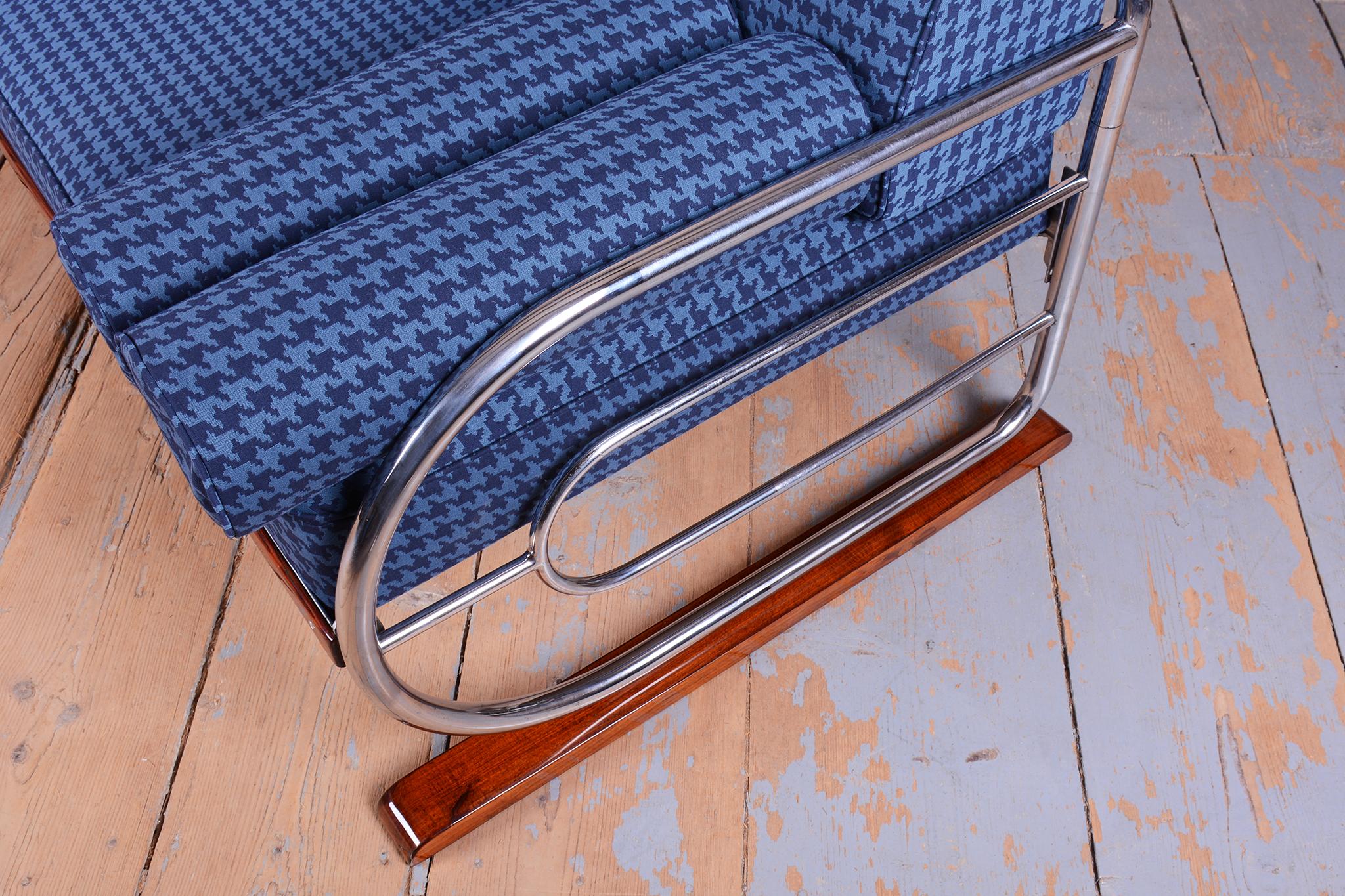 Restored Bauhaus Sofa, by Robert Slezak, Chrome, Beech, Polished, Czech, 1930s For Sale 5