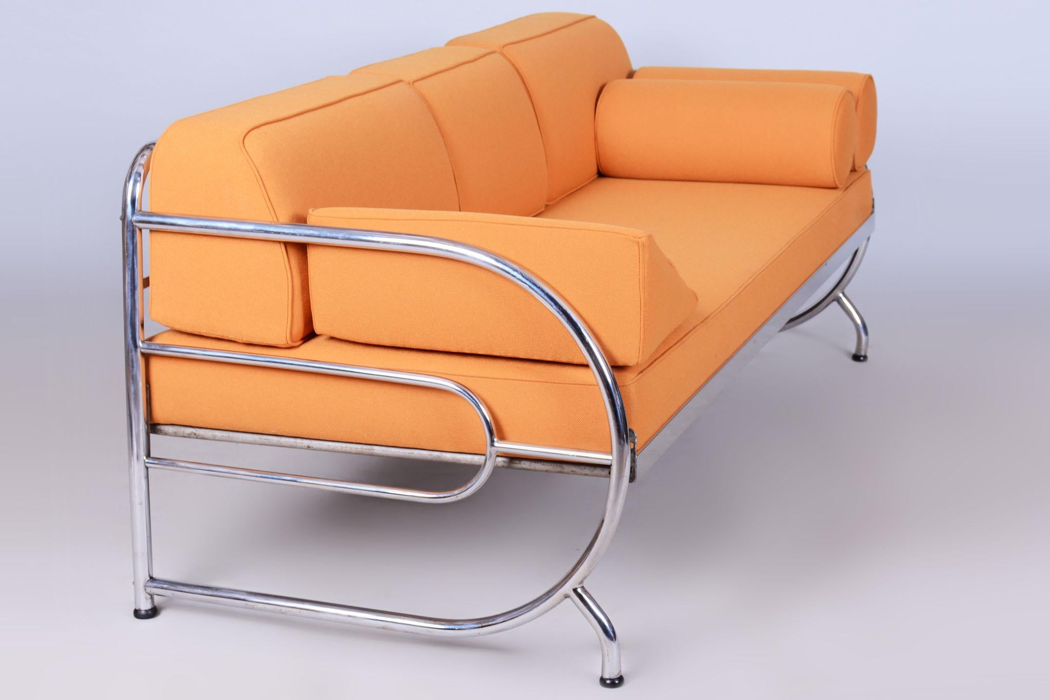 Restored Bauhaus Sofa, by Robert Slezak, Chrome, Quality Fabric, Czech, 1930s For Sale 4